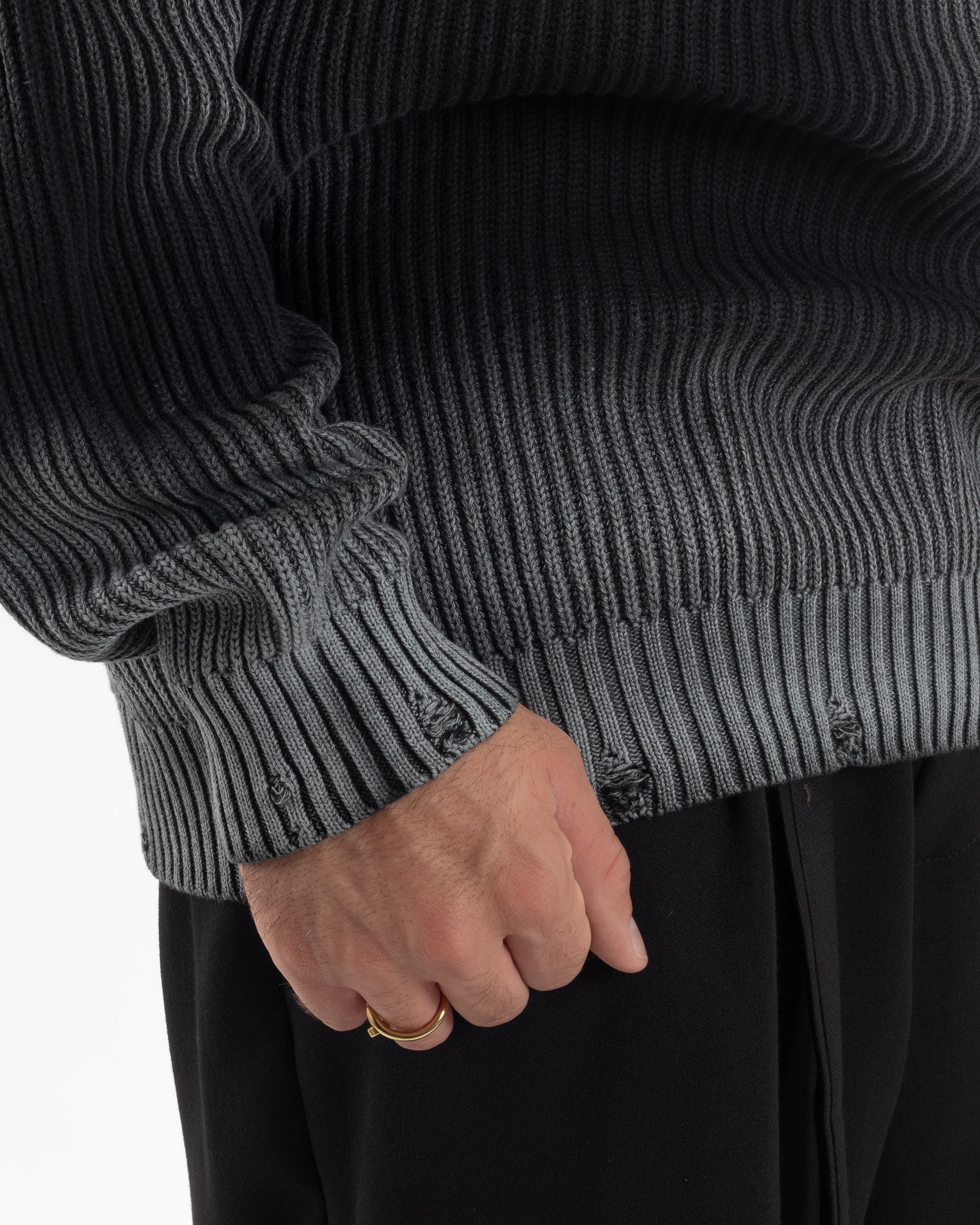 Maglione Uomo Girocollo Rotture Oversize Sfumato Nero M3046A