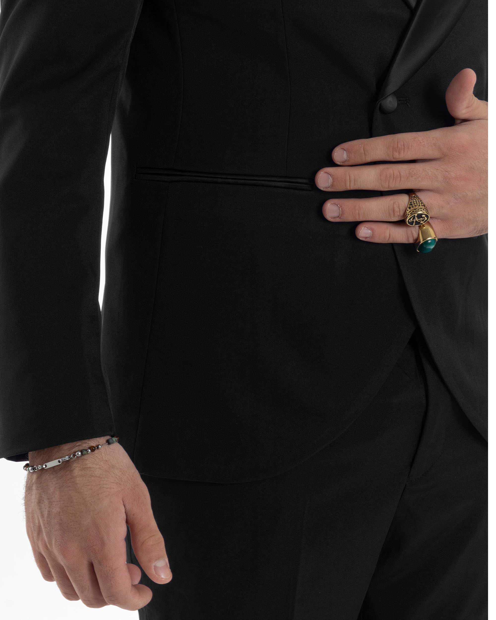 Abito Uomo Doppiopetto Quattro Bottoni Vestito Completo Smoking Rever Sciallato Raso Nero AE1110A