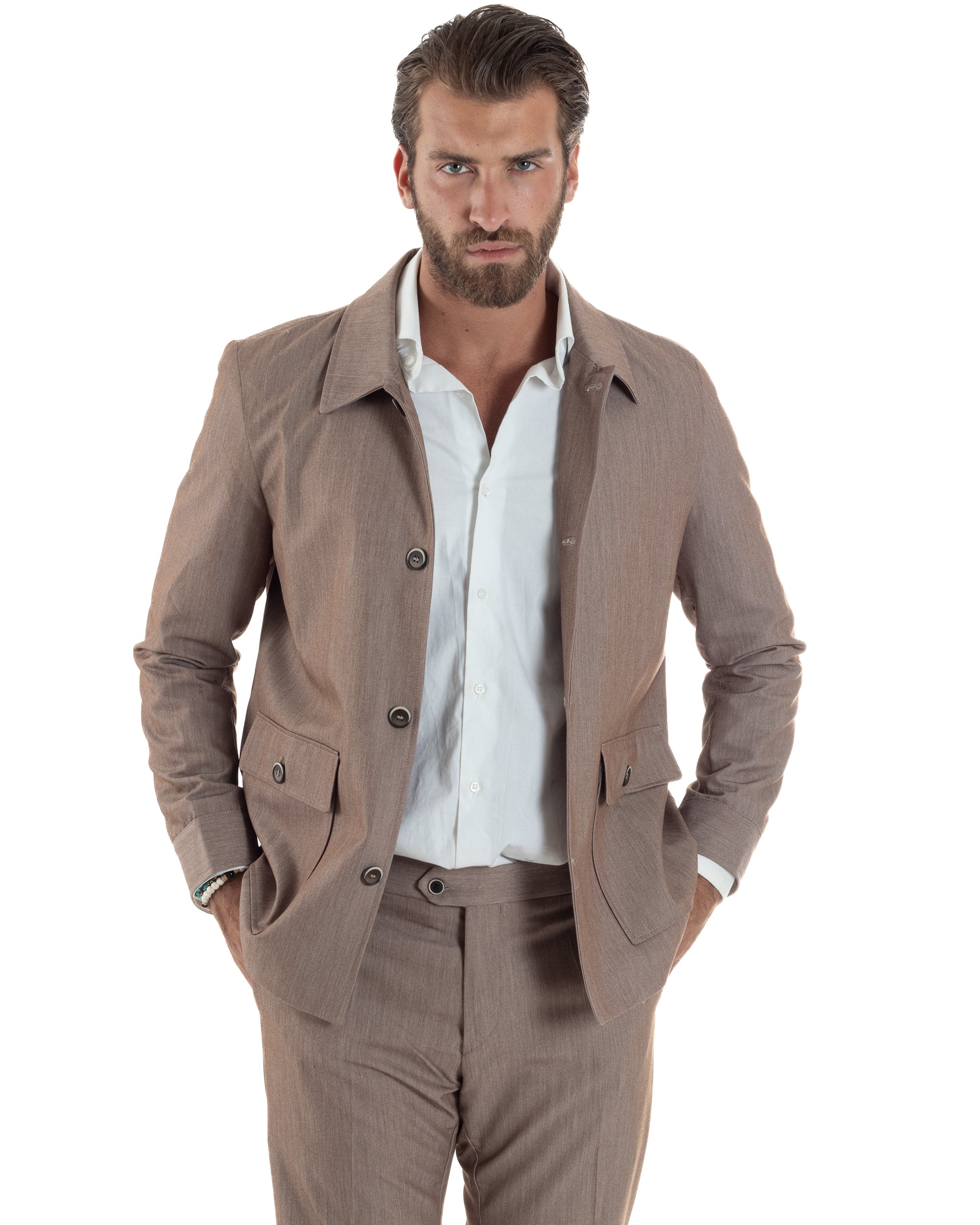 Abito Uomo Completo Giacca Con Colletto Sahariana Pantaloni Abbottonatura Allungata Casual Elegante Regular Fit Tortora GIOSAL-AE1145A