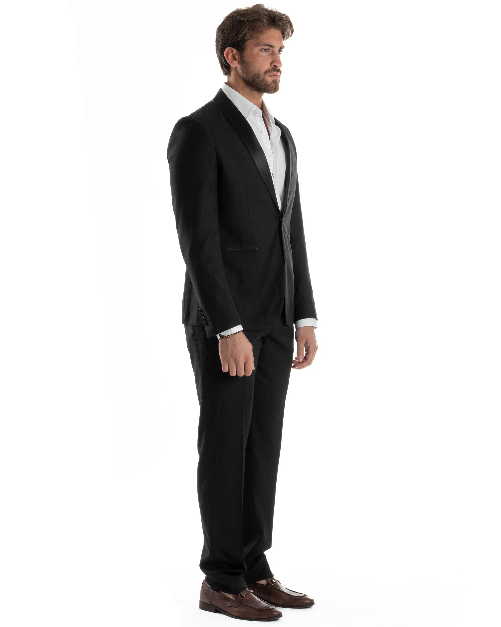 Abito Uomo Monopetto Vestito Completo Giacca Rever Sciallato In Raso Pantaloni Abbottonatura Allungata Smoking Elegante Nero GIOSAL-AE1154A
