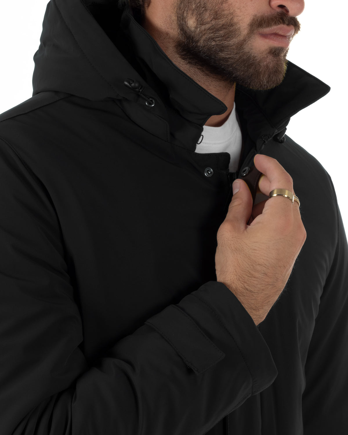Giubbotto uomo tessuto tecnico imbottito con collo alto e cappuccio nero GIOSAL-G3428A