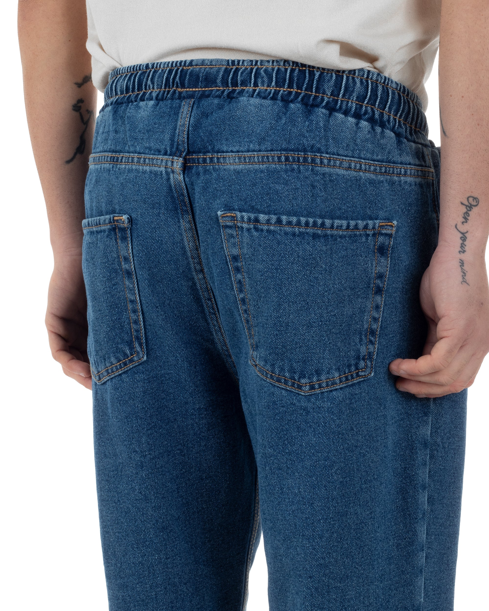 Jeans Uomo Jogger Con Strappi Al Ginocchio Basic Pantalaccio Con Coulisse Loose Fit Denim Scuro GIOSAL-JS1096A