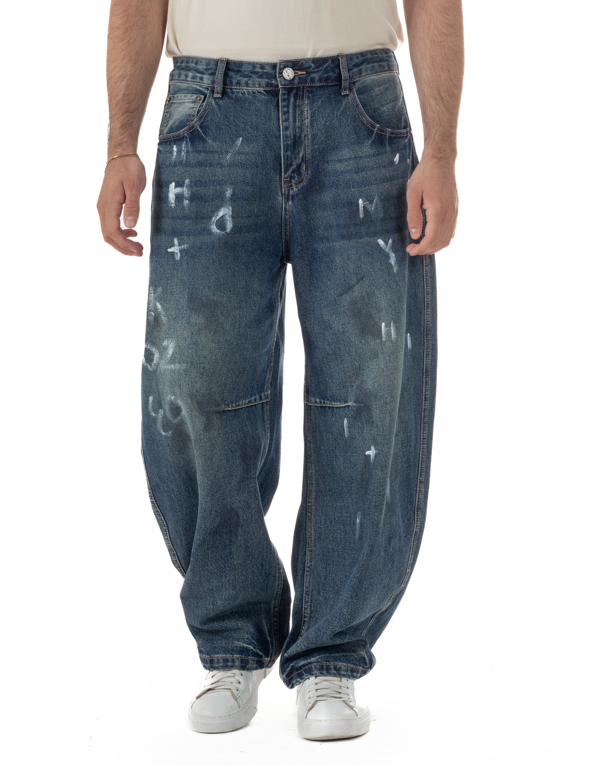 Jeans uomo baggy denim blu medio scritte graffiti schizzi vernice bianca street