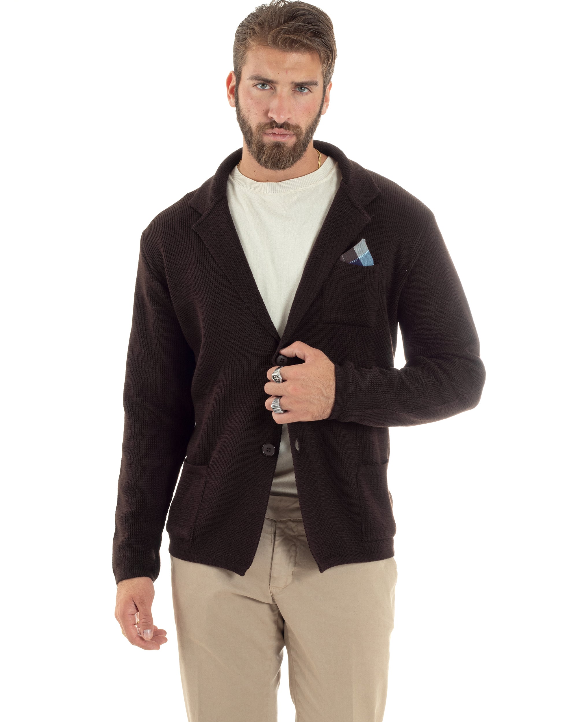 Dettaglio cardigan marrone uomo composizione 50% lana 50% poliestere