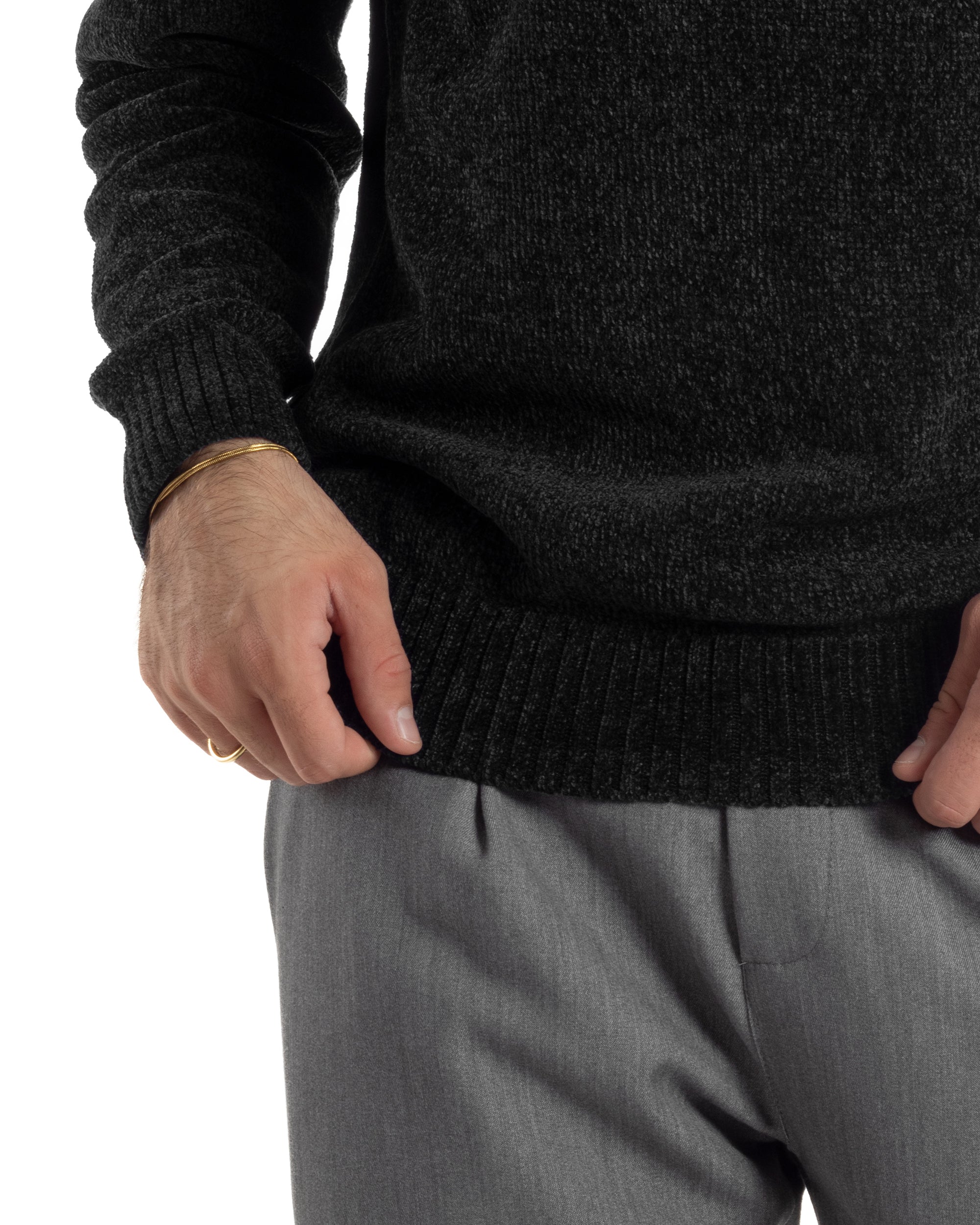 Maglioncino Uomo Ciniglia Regular Fit Maglia Basic Nero M3054A