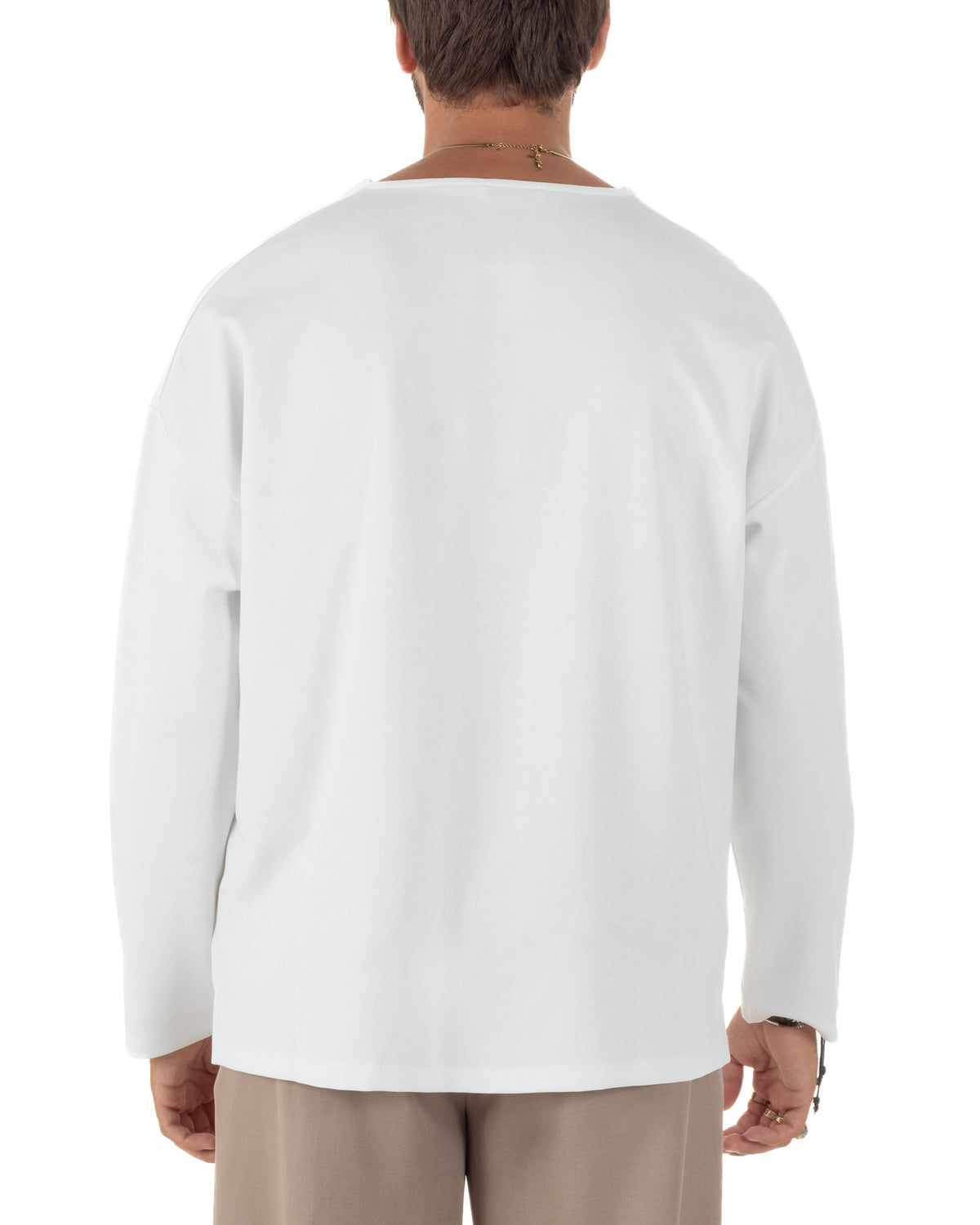 Maglia oversize uomo con scollo a V e maniche lunghe