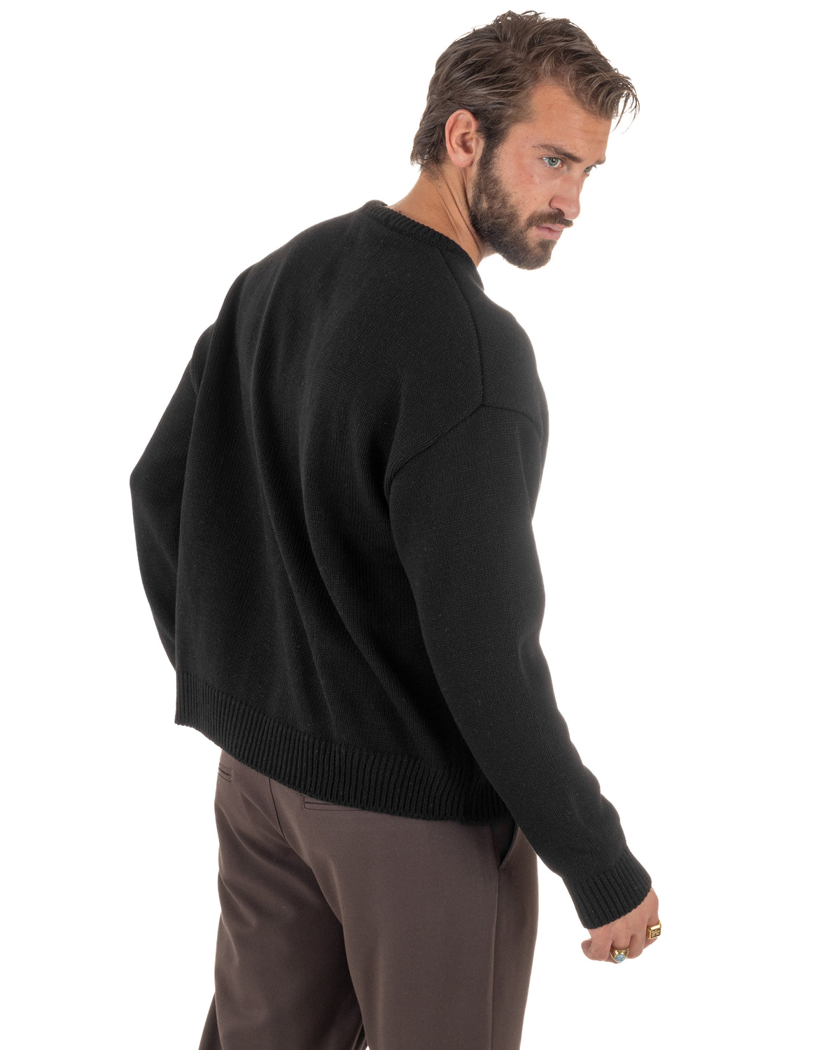 Maglioncino uomo girocollo boxy fit intrecci effetto sfilacciato nero GIOSAL-M3155A