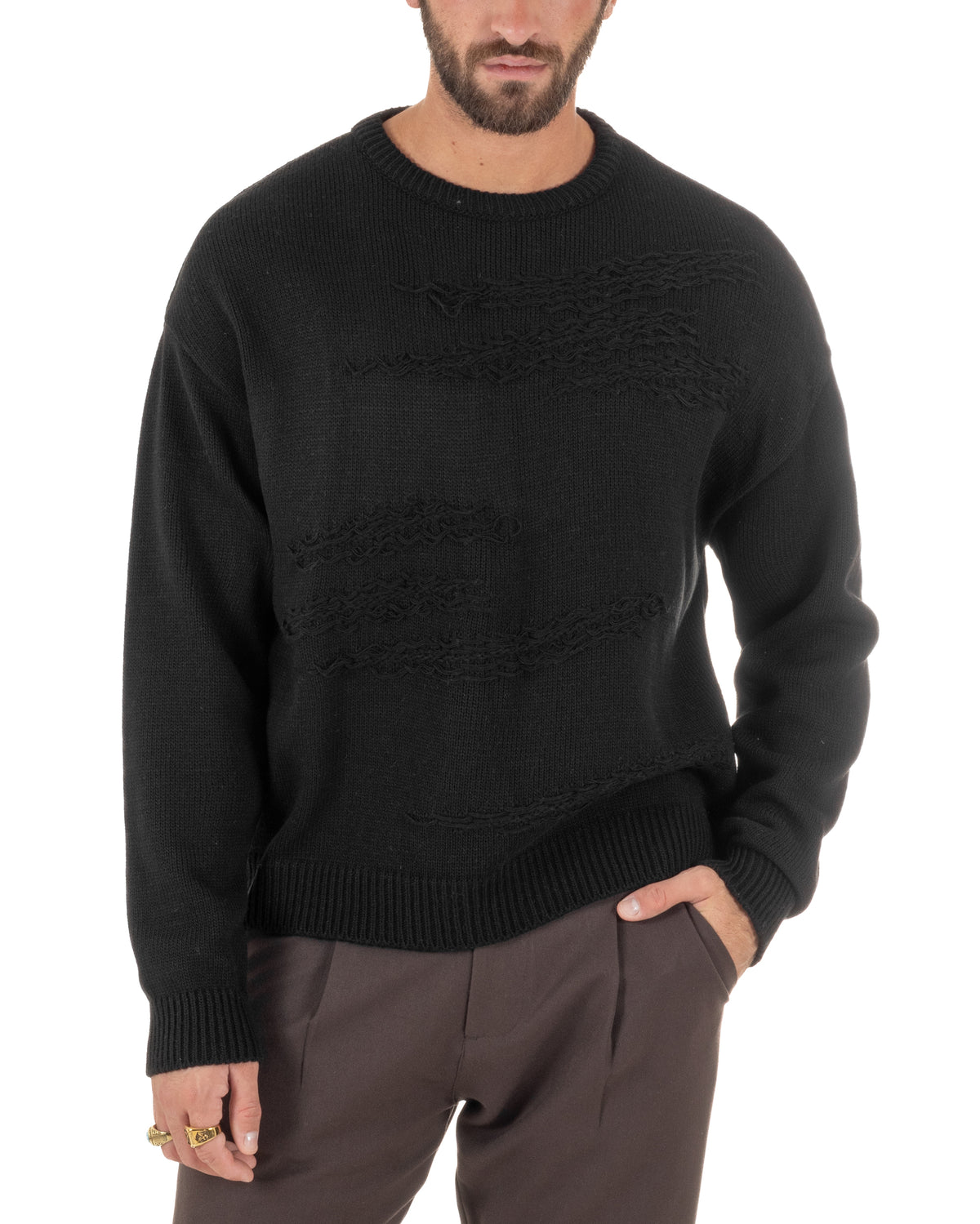 Maglioncino uomo girocollo boxy fit intrecci effetto sfilacciato nero GIOSAL-M3155A