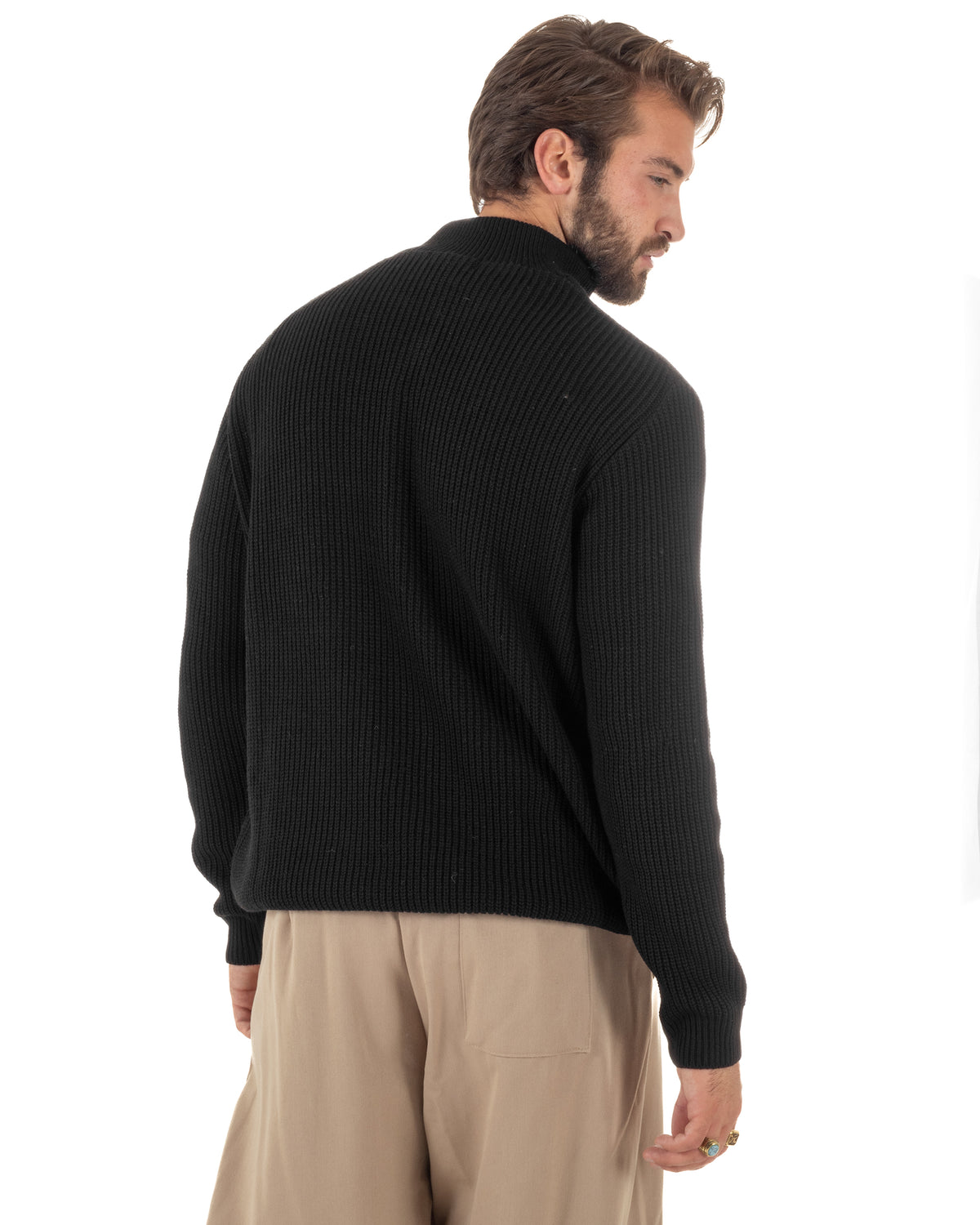 Maglioncino uomo in maglia a coste con collo alto e mezza zip nero GIOSAL-M3167A