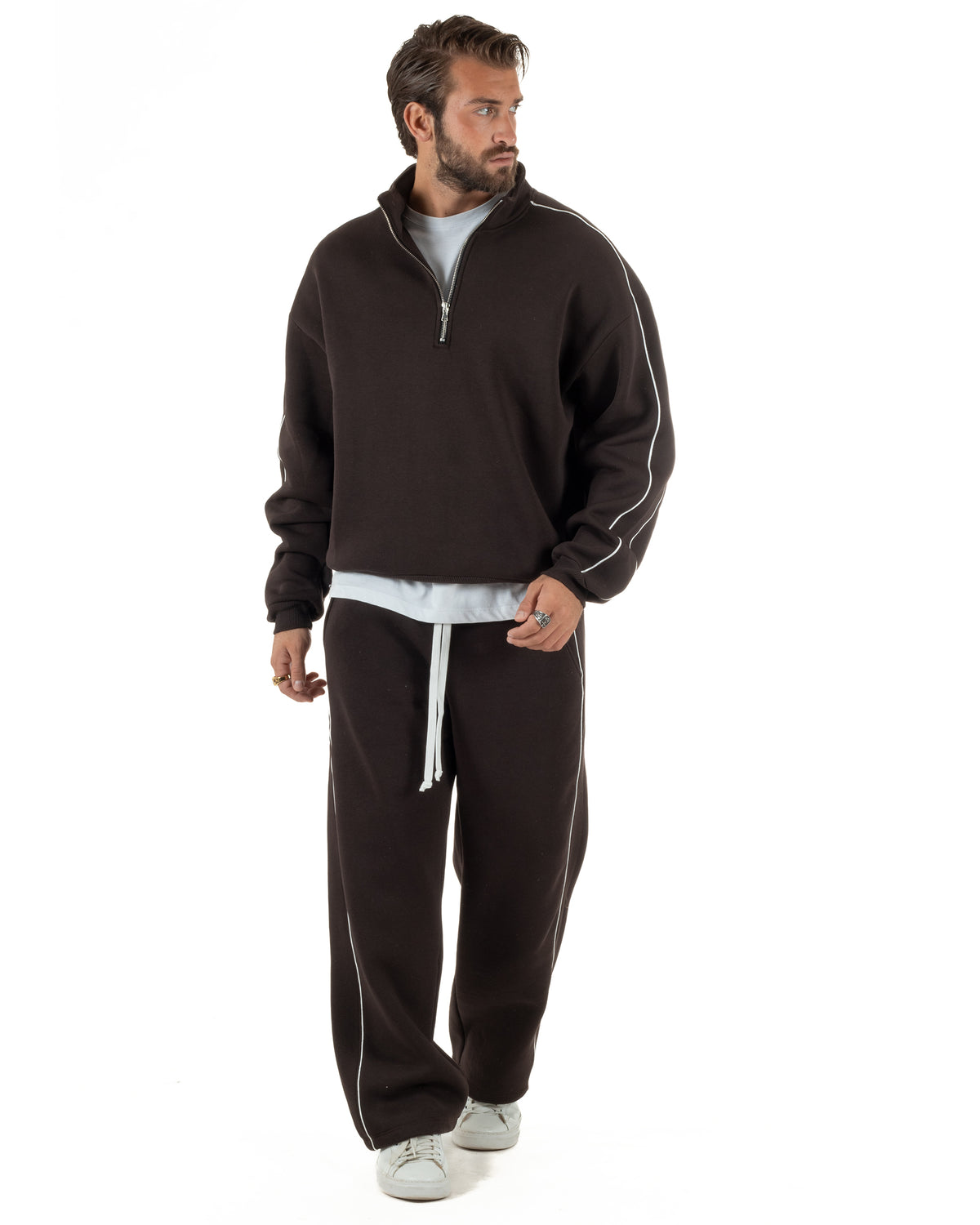 Coordinato tuta uomo oversize collo alto felpa mezza zip pantaloni wide leg marrone GIOSAL-OU2580A