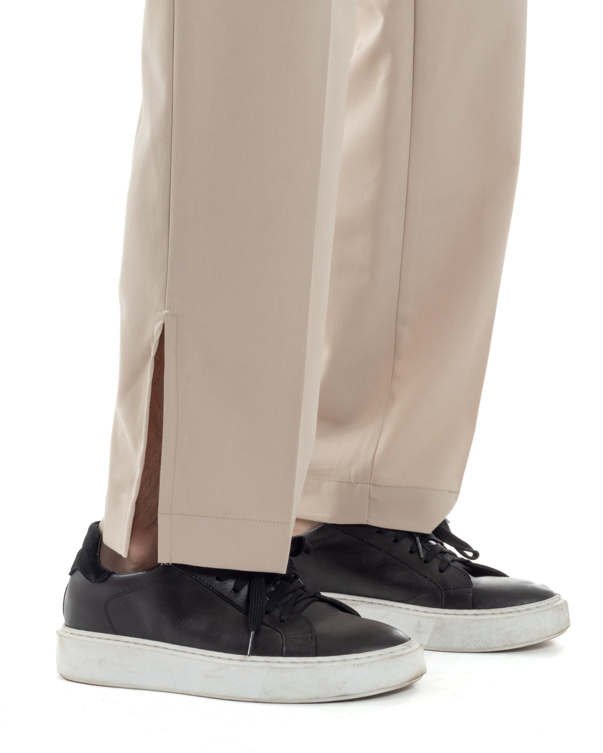 Pantaloni Uomo Viscosa Palazzo Gamba Larga Spacchi Al Fondo Ampio Jogger Comodo Casual Tinta Unita Beige GIOSAL-P6295A