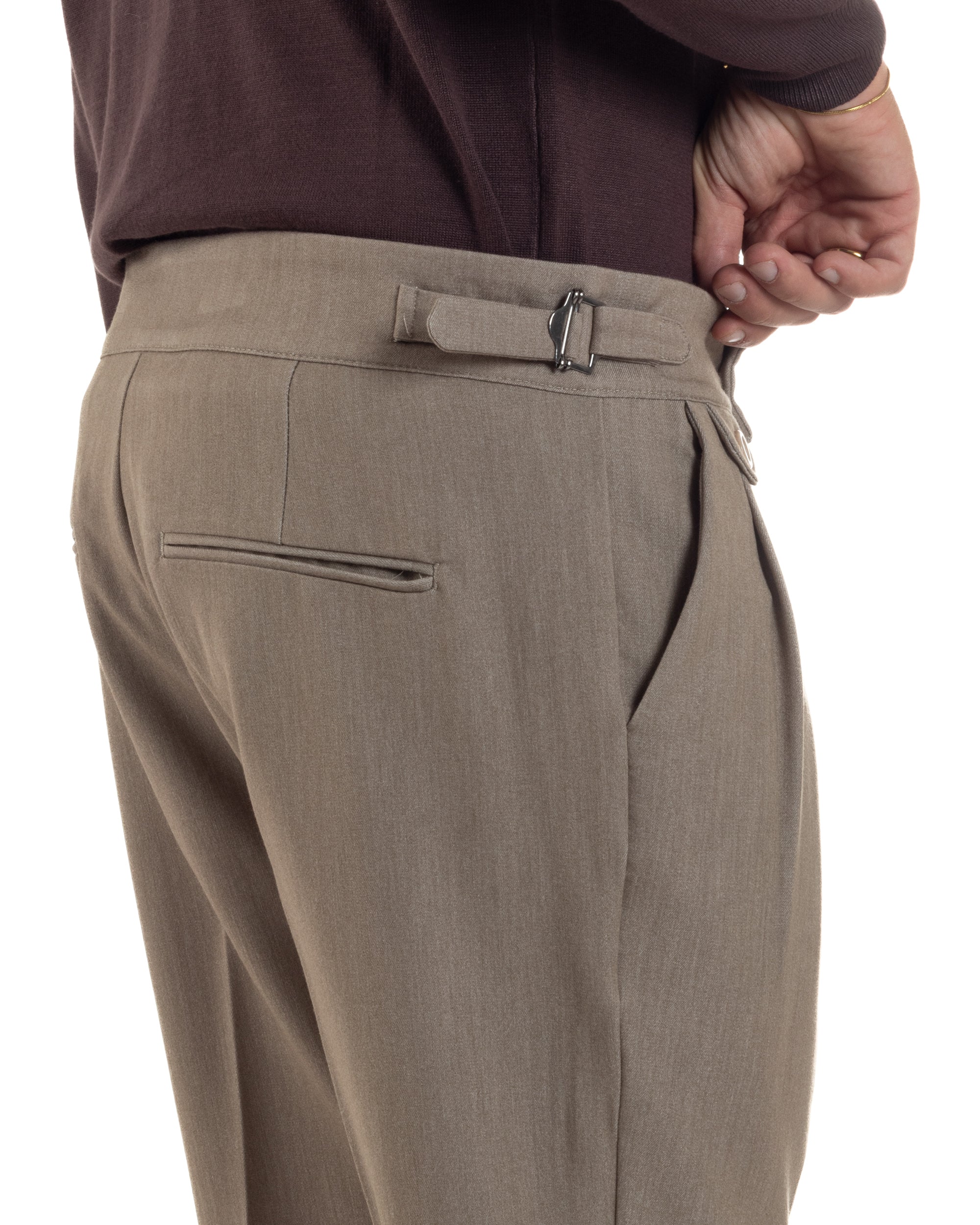 Pantaloni Uomo Classico Con Pinces Viscosa Vita Alta Gurkha Pants Fibbie Beige Melangiato P6368A