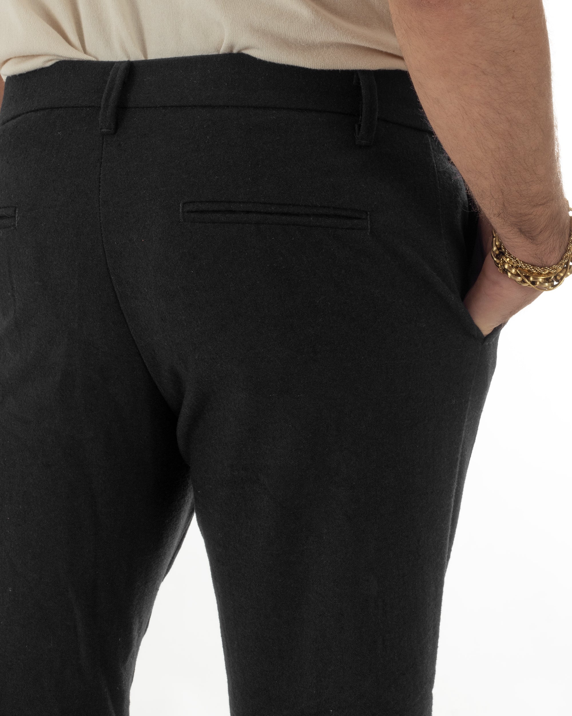 Pantaloni Uomo Lana Abbottonatura Allungata Classico Basic Nero P6434A