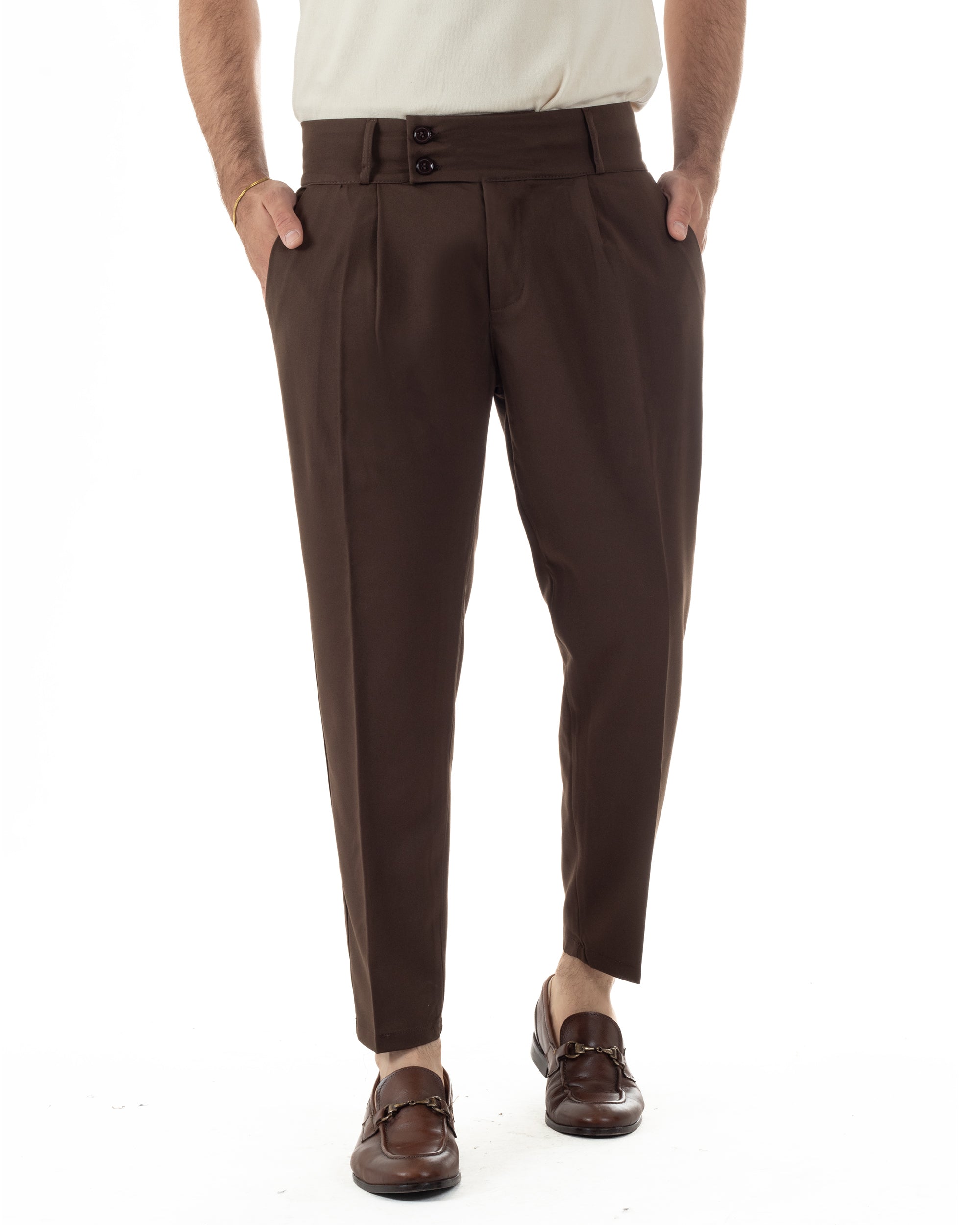 Pantaloni uomo marrone vita alta con pinces bustino abbottonatura allungata