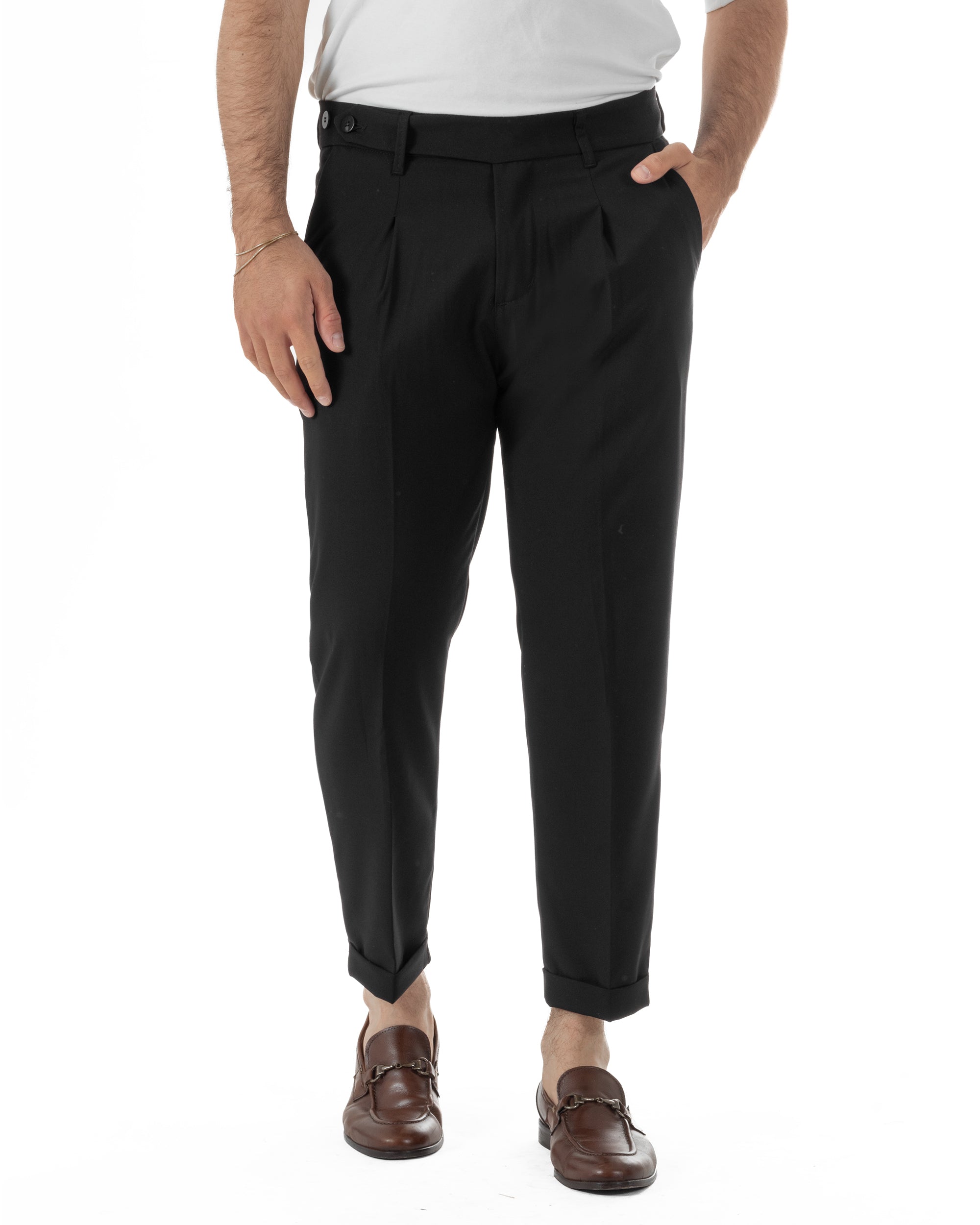 Pantaloni uomo nero viscosa pinces abbottonatura allungata tapered fit estivo