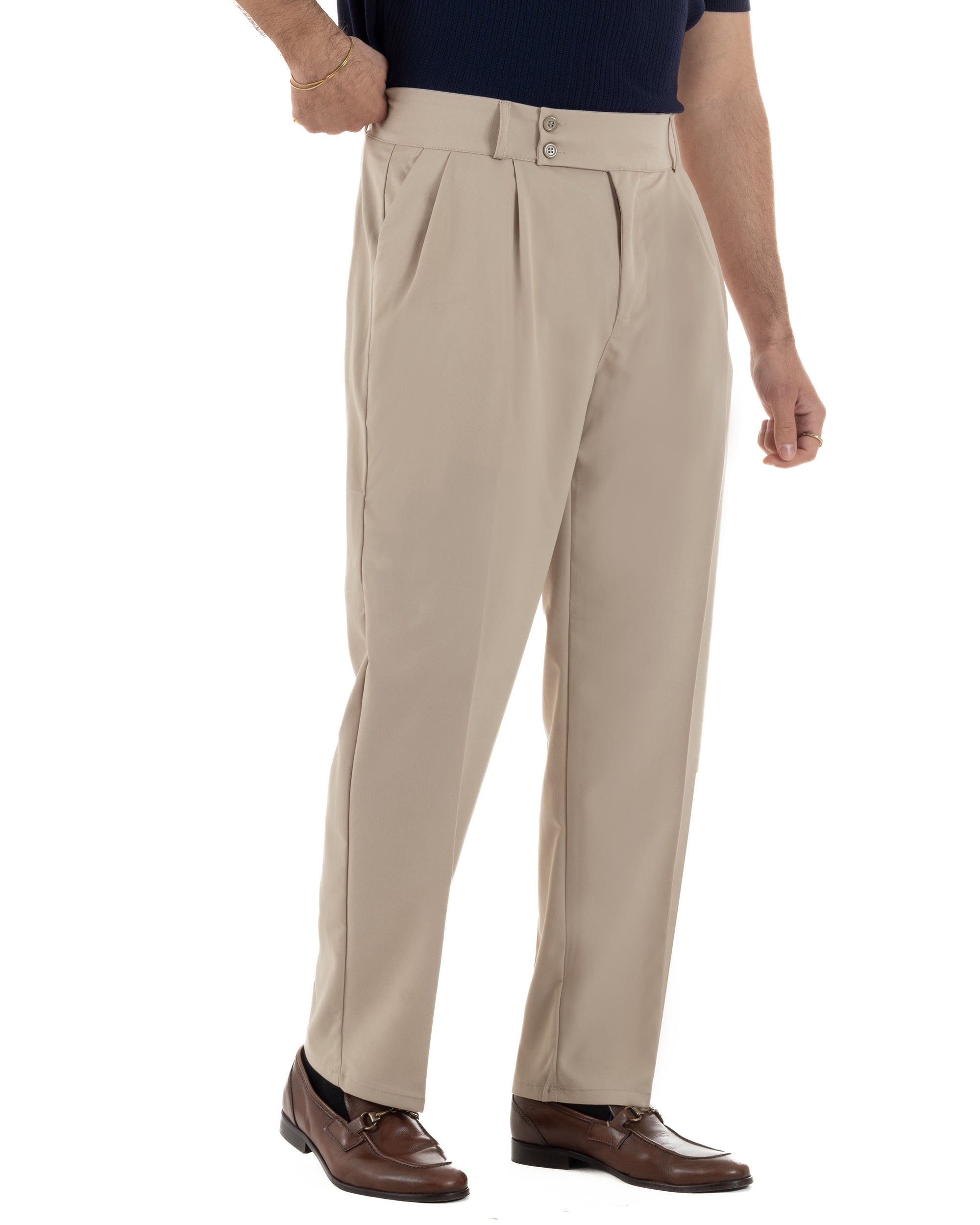 Pantalone beige uomo fondo ampio wide leg abbottonatura allungata doppio bottone