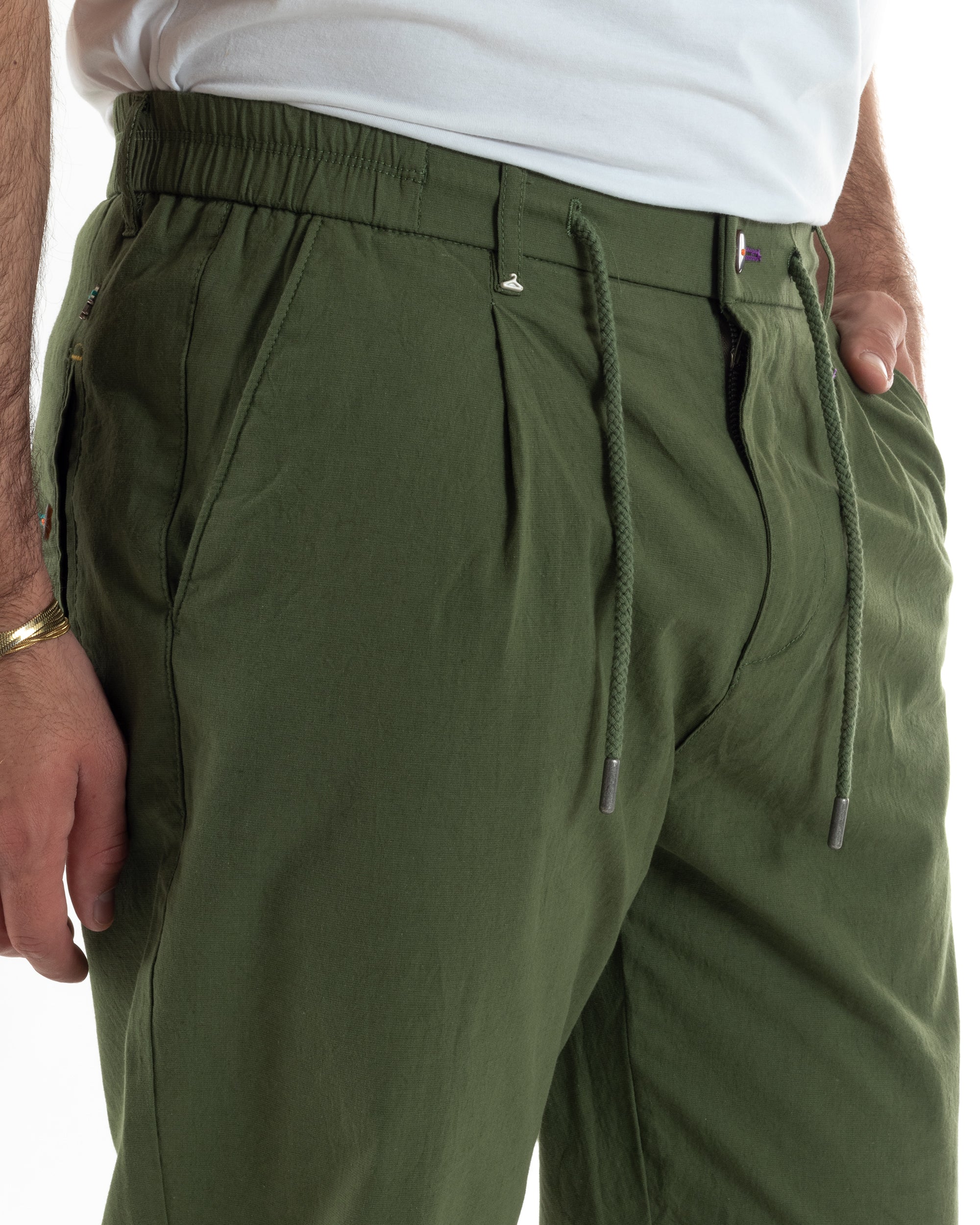 Pantaloni uomo pantalaccio chino lino elastico sul retro verde militare BERNA M-261237
