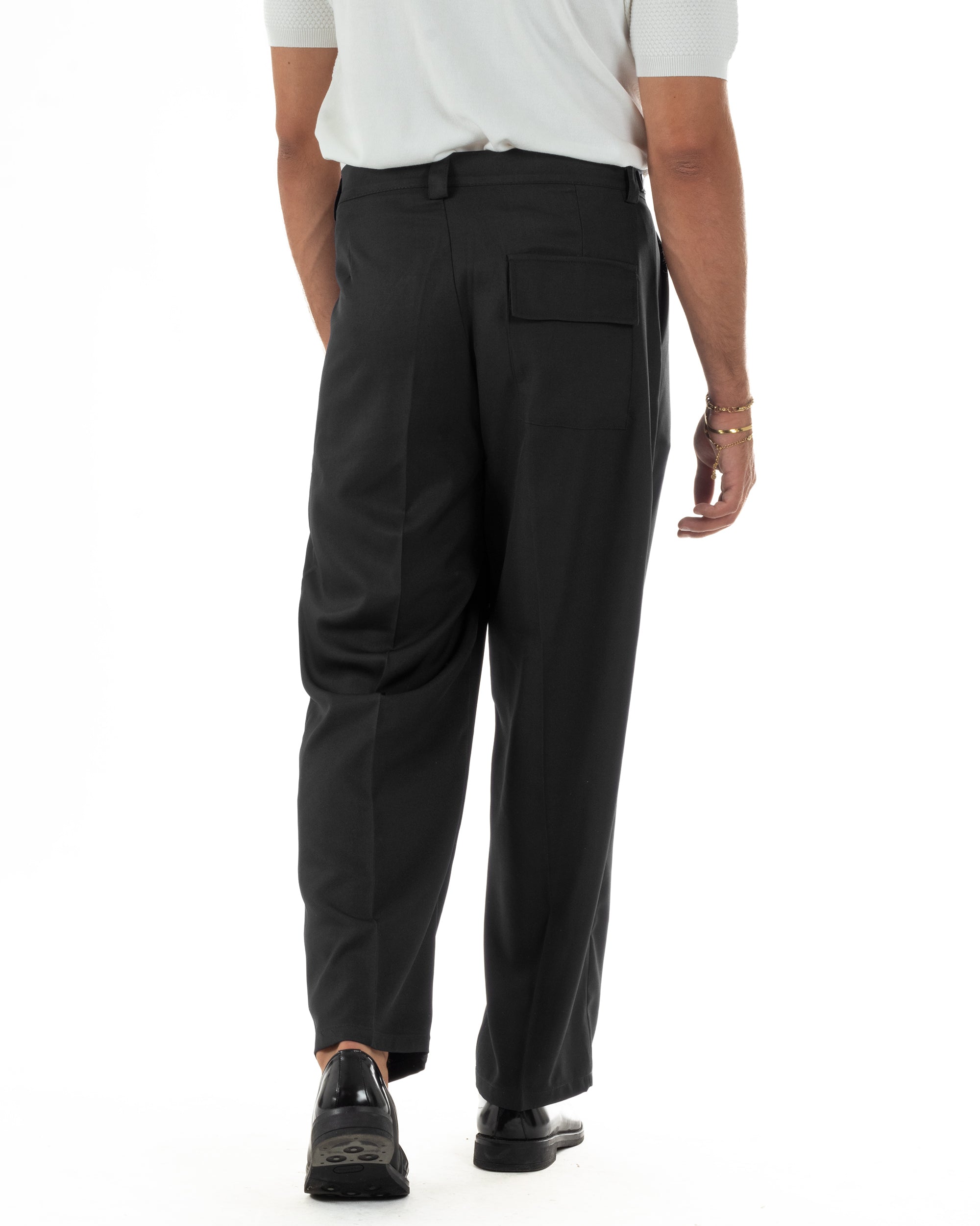 Pantaloni uomo sartoriali con pinces fondo largo nero GIOSAL-P6516A