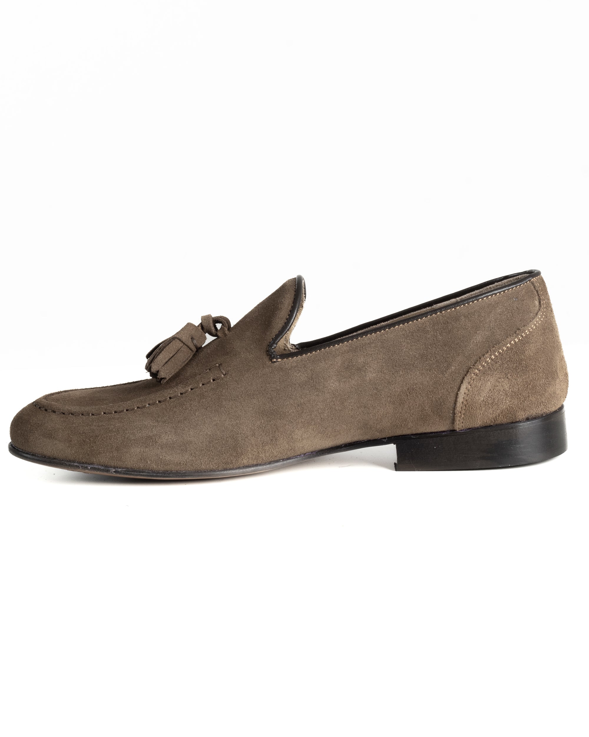 Mocassini uomo con nappine scarpe camoscio eleganti cerimonia pelle scamosciata suola di cuoio con ovalino antiscivolo casual tortora GIOSAL-S1322A