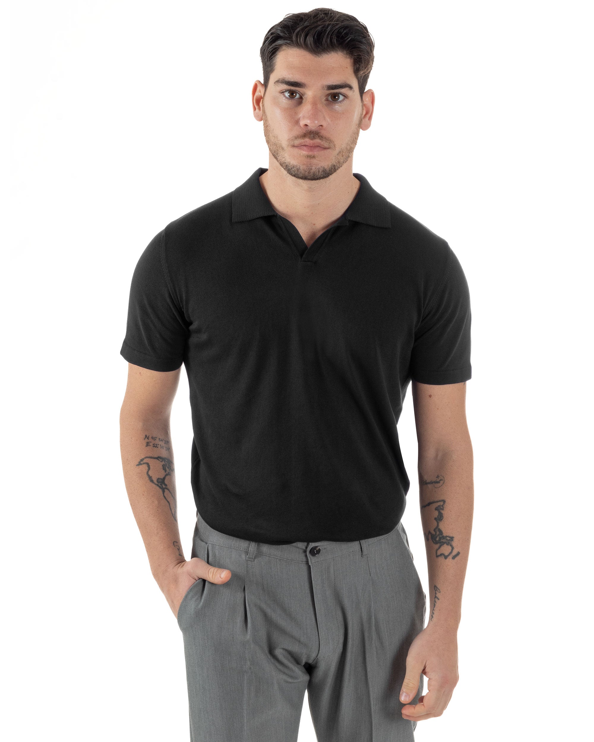 Polo Uomo In Filo T-Shirt Cotone Maniche Corte Maglia Con Colletto A V Regular Fit Casual Tinta Unita Nero GIOSAL-TS3101A