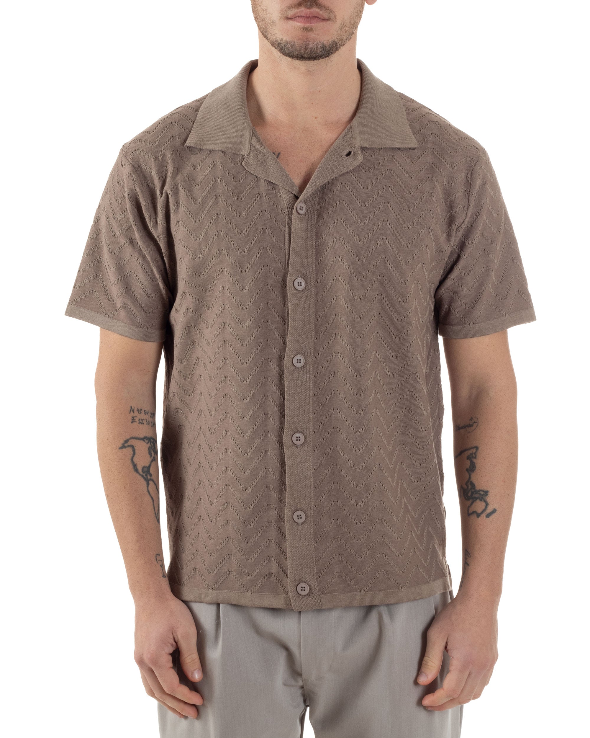 Polo Uomo In Filo Cardigan Con Bottoni T-Shirt Cropped Con Colletto Maglia Boxy Fit Traforata Lavorata Casual Marrone GIOSAL-TS3111A