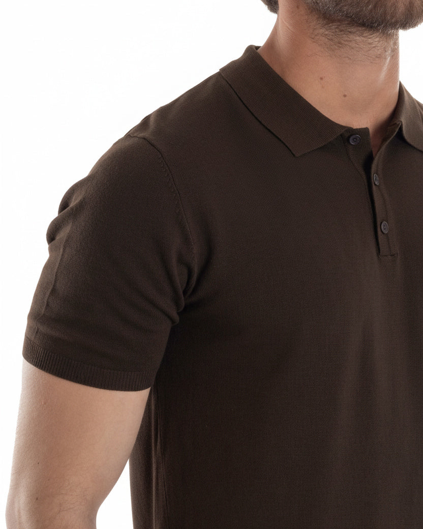 Dettaglio colletto a costine polo marrone filo viscosa uomo