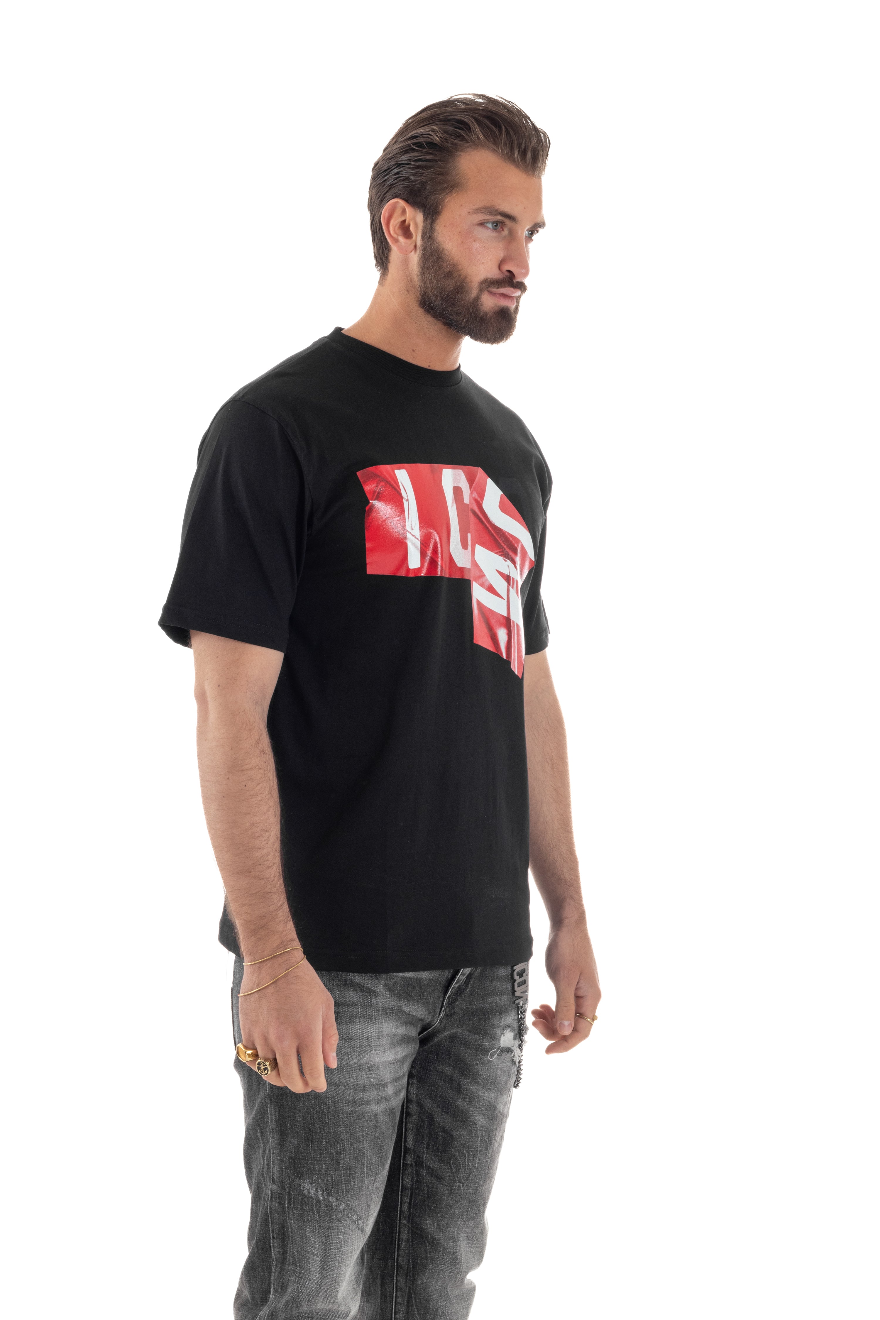 Vista laterale t-shirt uomo nero oversize girocollo rilievo lucido Icon streetwear