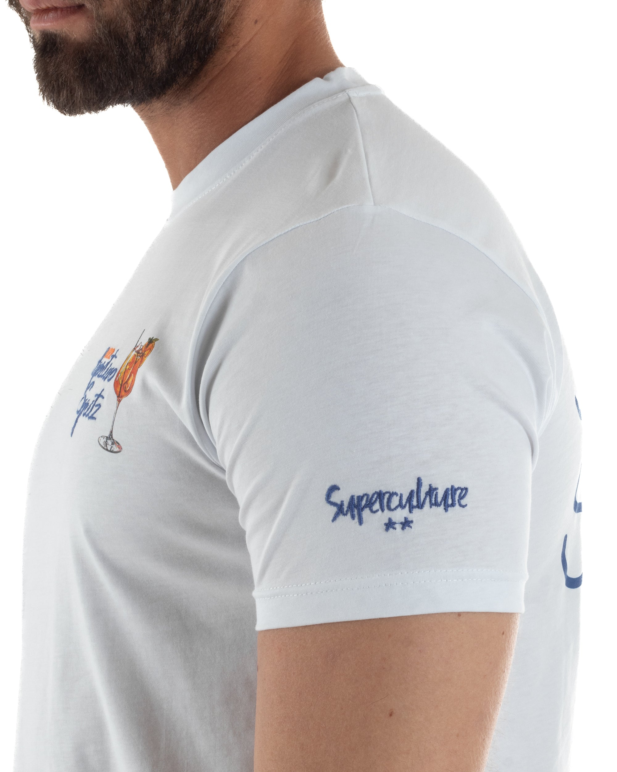 Dettaglio ricamo Super Aperitivo Spritz calice ghiaccio arancia t-shirt bianco uomo