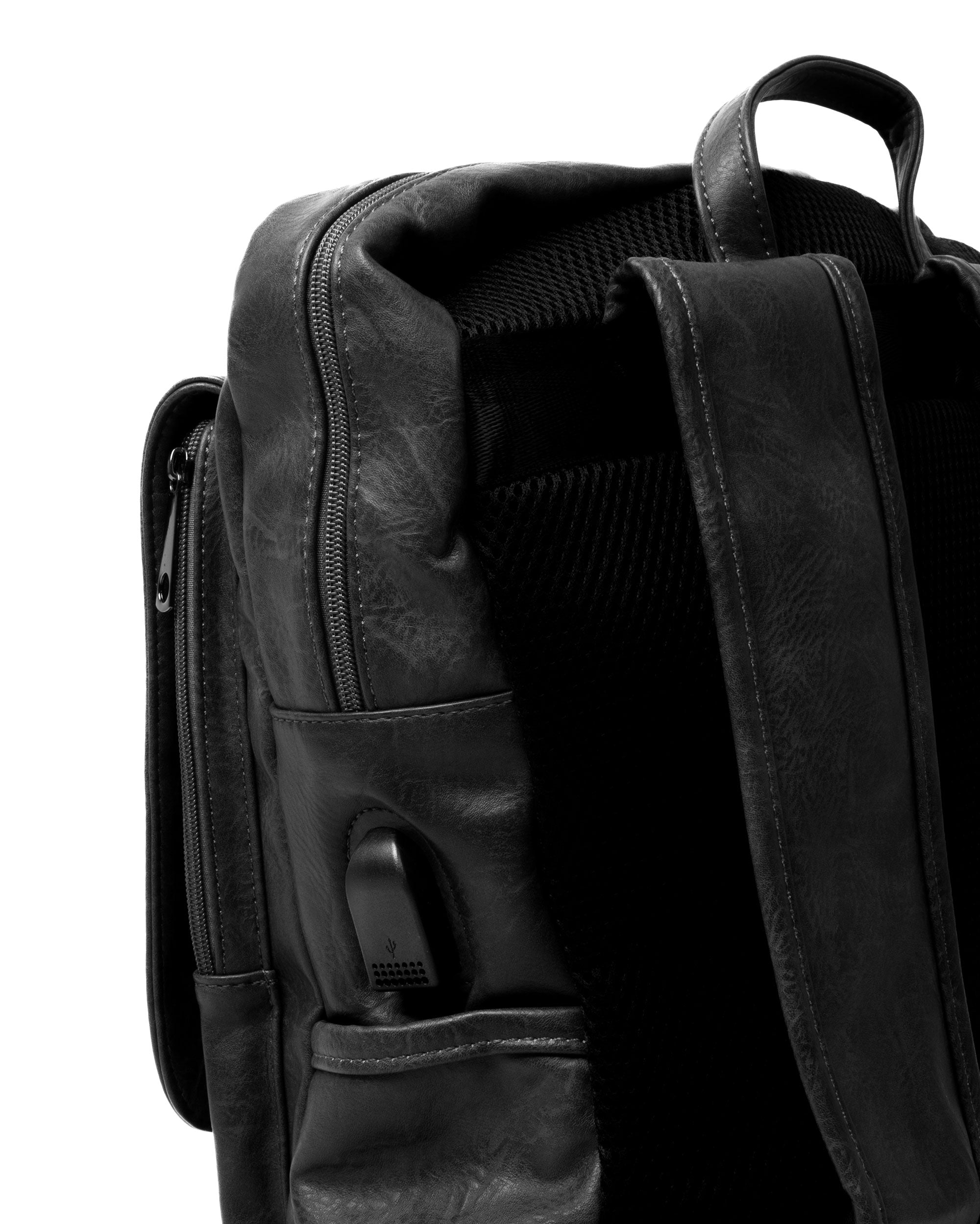 Zaino Elegante Moderno Unisex Multitasche Uomo Nero Ecopelle Zip Da Spalla Tinta Unita Patta GIOSAL-ZU1130A