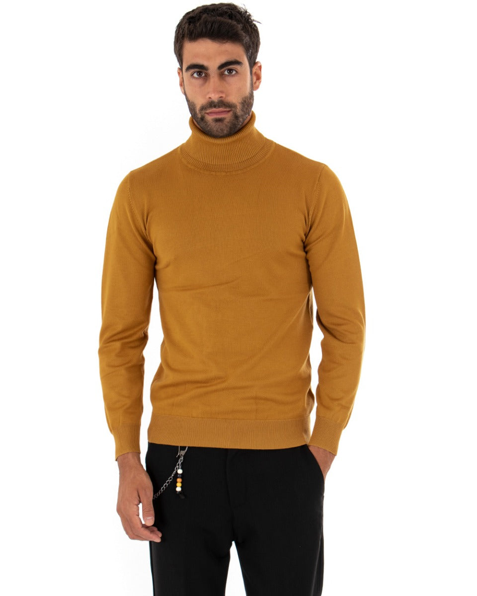 Maglioncino Uomo Maglia Maniche Lunghe Collo Alto Elastico Tinta Unita Senape GIOSAL-M2555A