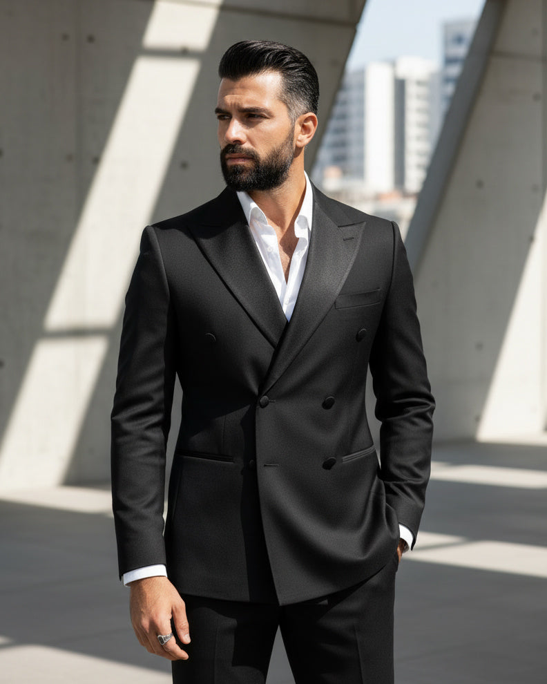 Abito Uomo Doppiopetto Vestito Completo Giacca Rever In Raso Pantaloni Smoking Nero AE1051A