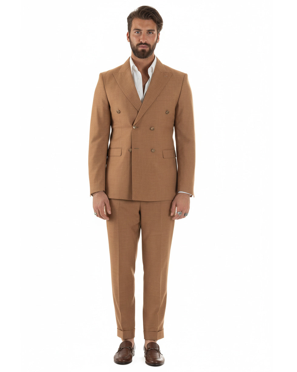Dettaglio texture tessuto melangiato camel abito uomo doppiopetto viscosa