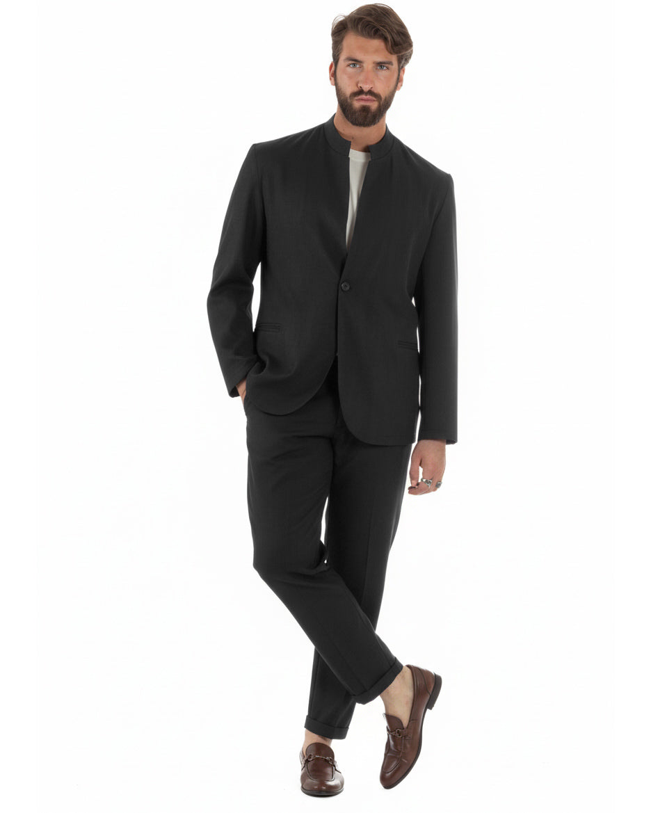 Vista frontale completa abito uomo nero monopetto giacca coreana regular fit