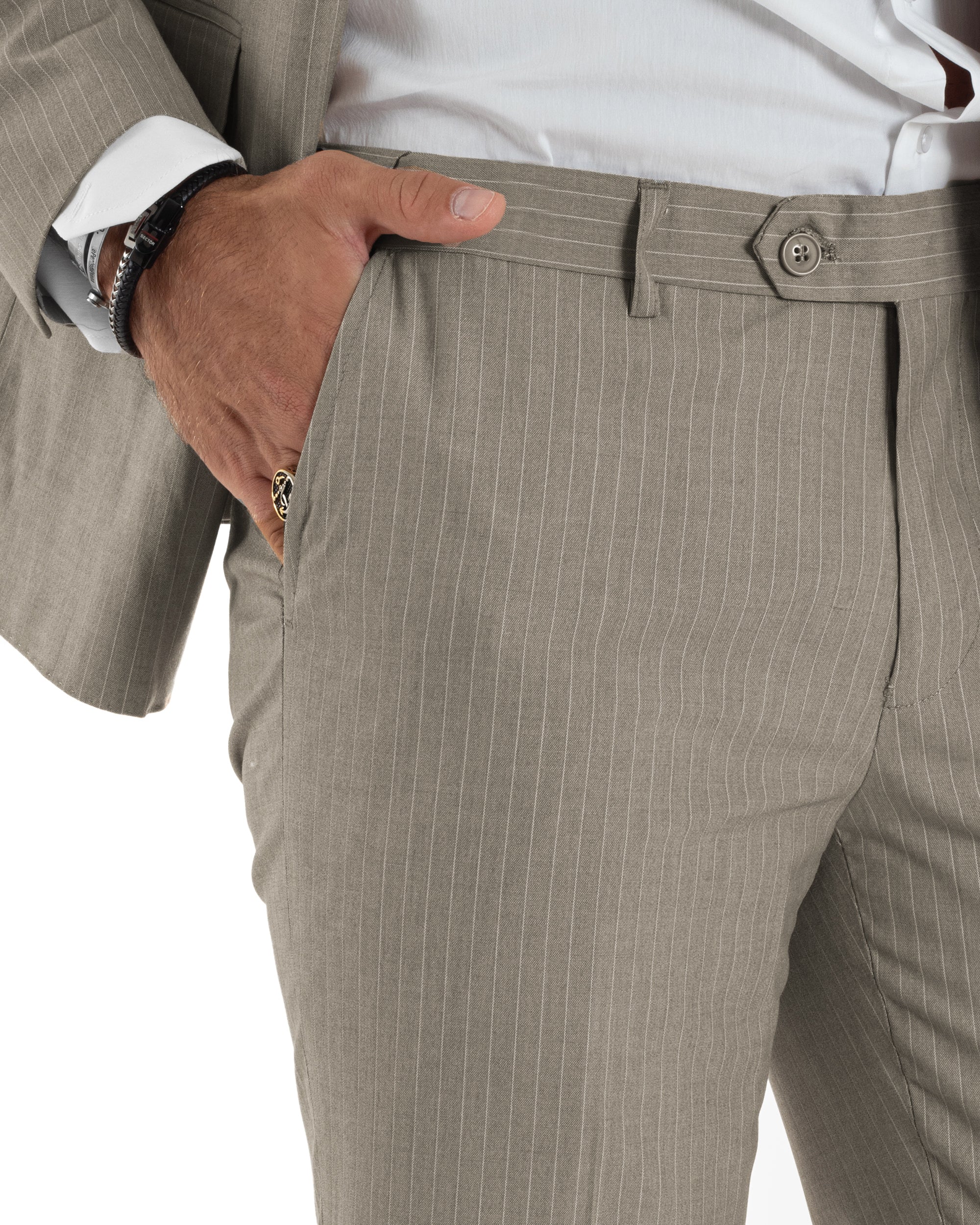 Abito uomo doppiopetto vestito completo rigato giacca pantaloni bottoni metallo fantasia gessata tortora GIOSAL-AE1272A