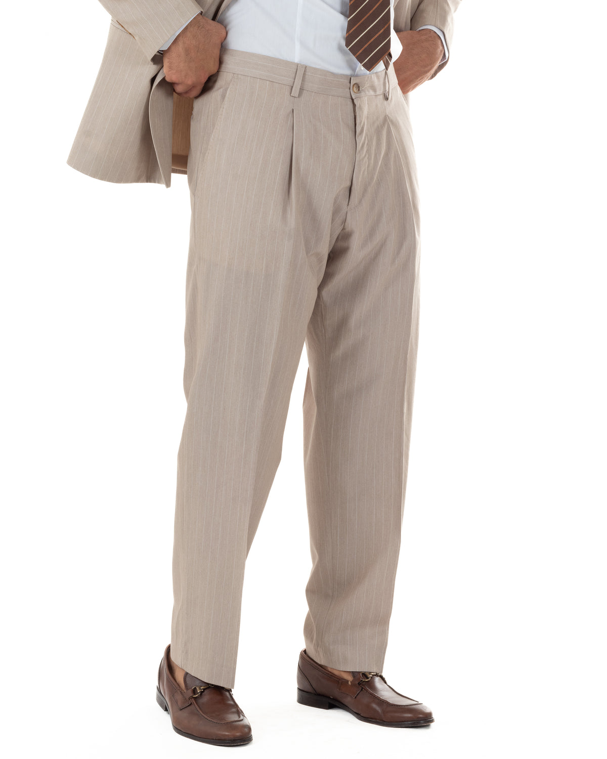 Abito uomo doppiopetto completo rigato gessato giacca bottoni madreperla pantaloni ampi beige GIOSAL-AE1288A