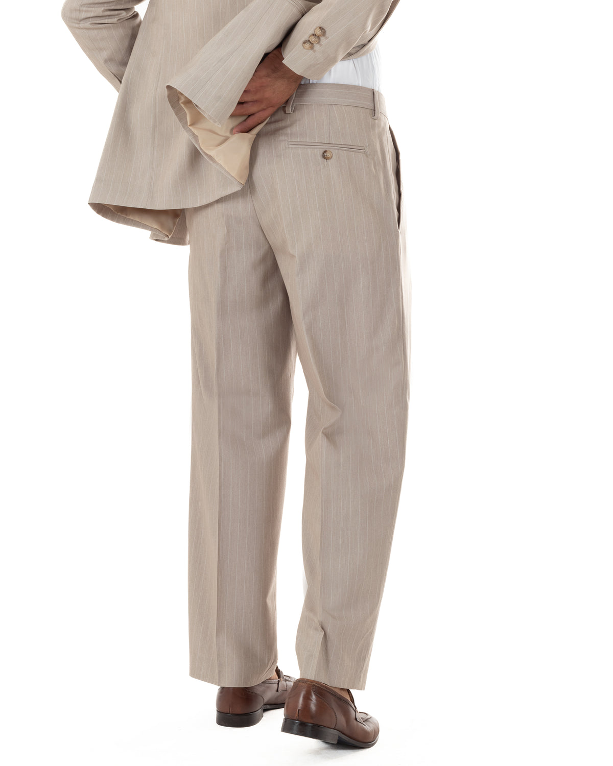Abito uomo doppiopetto completo rigato gessato giacca bottoni madreperla pantaloni ampi beige GIOSAL-AE1288A