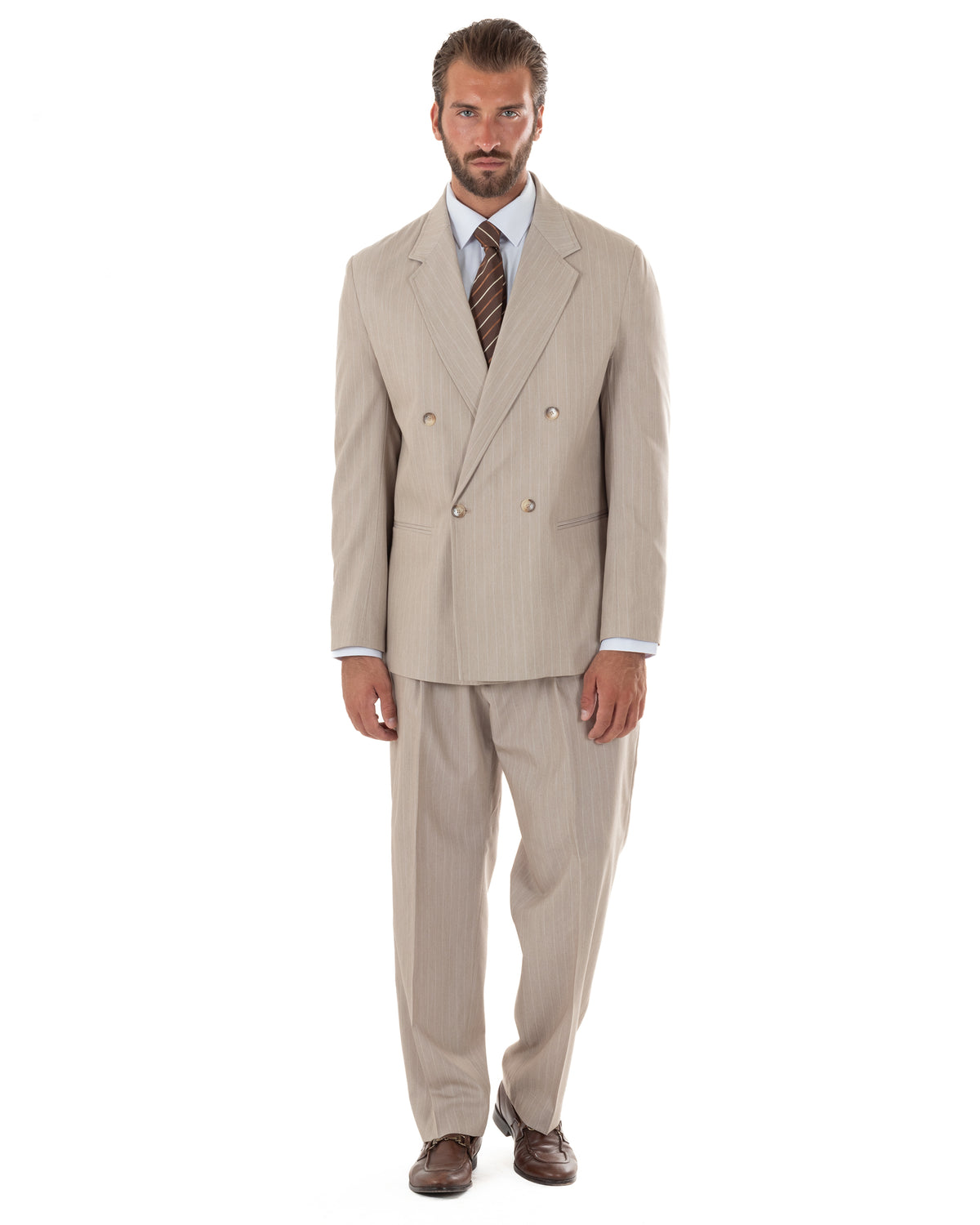 Abito uomo doppiopetto completo rigato gessato giacca bottoni madreperla pantaloni ampi beige GIOSAL-AE1288A
