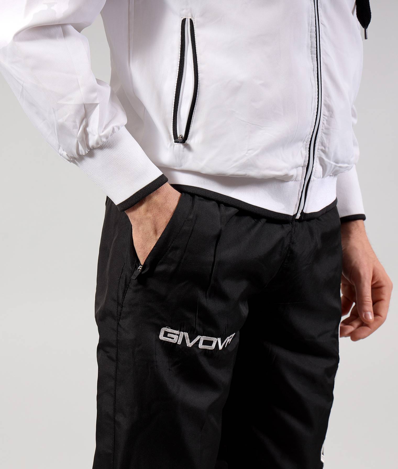 Tuta GIVOVA MATADOR BIANCO NERO Triacetato Set Unisex Sportivo Felpa Con Zip Pantaloni Tracksuit Freetime Ginnastica GIOSAL