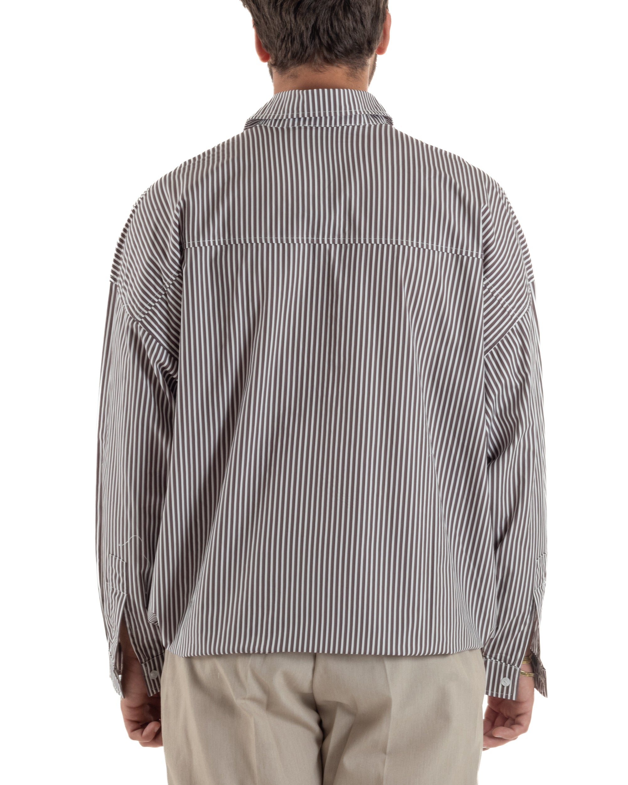 Camicia uomo serafino colletto crop rigata boxy fit tasca marrone GIOSAL-C3084A