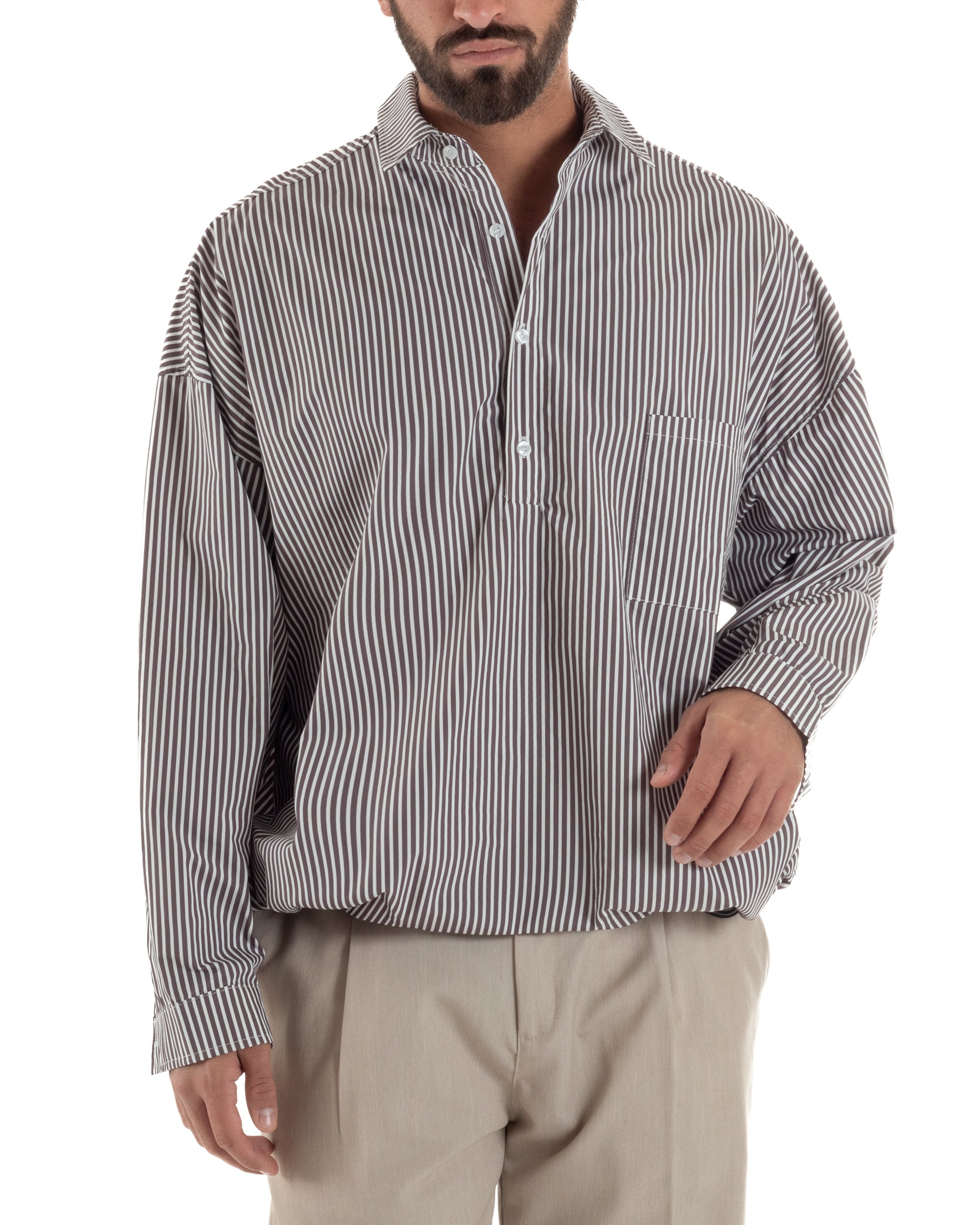 Camicia uomo serafino colletto crop rigata boxy fit tasca marrone GIOSAL-C3084A