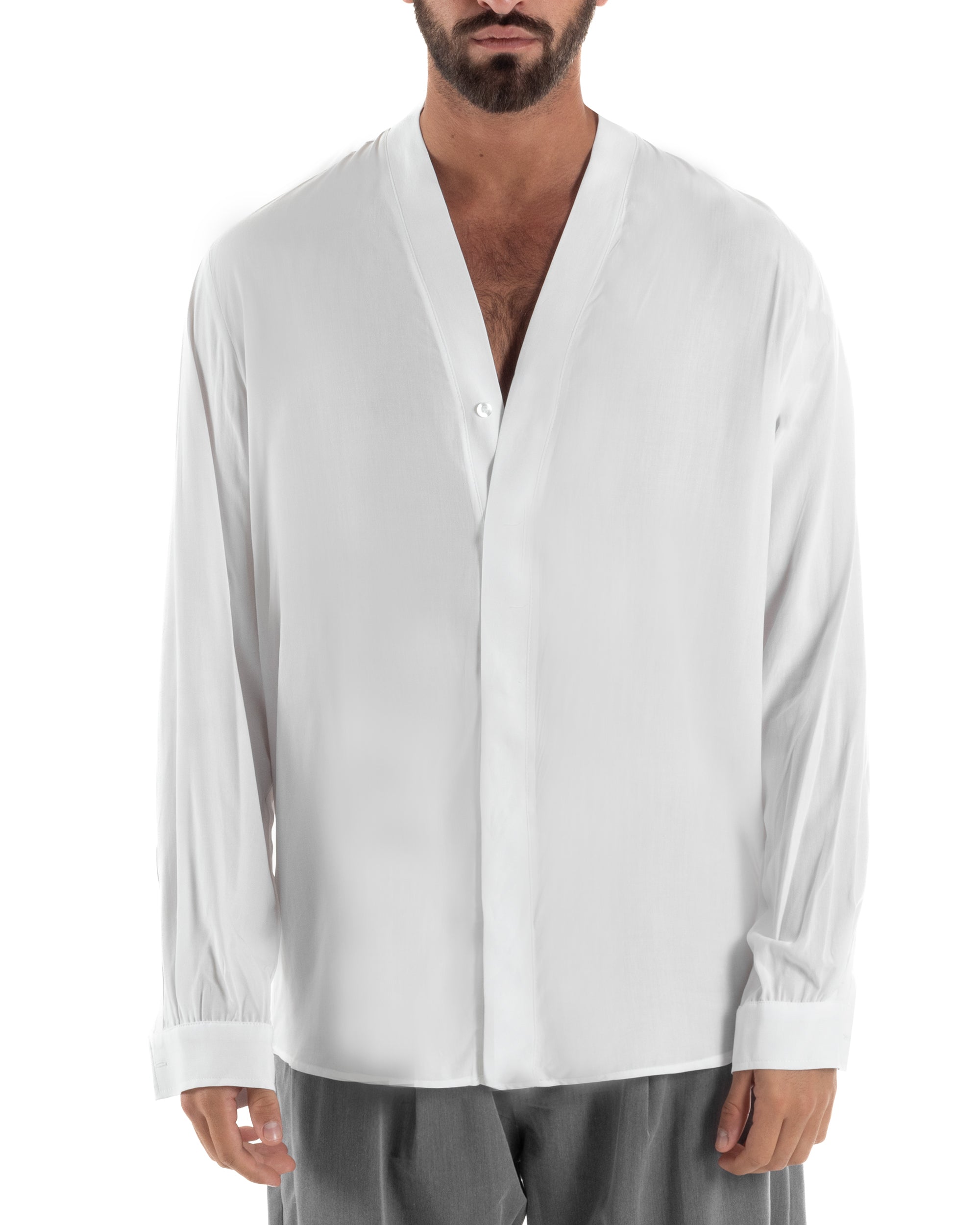 Camicia bianca uomo aperta giacca leggera scollo v viscosa smart casual made in Italy