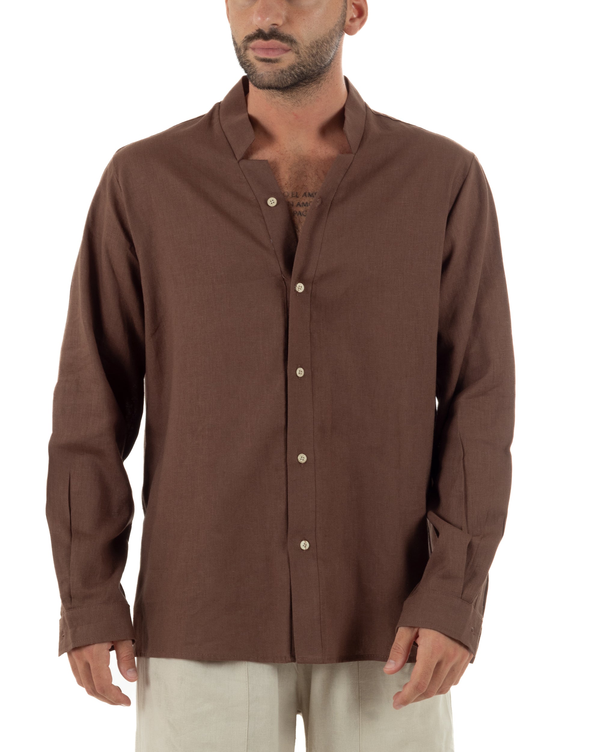 Camicia uomo in lino scollo v leggera marrone GIOSAL-C3100A