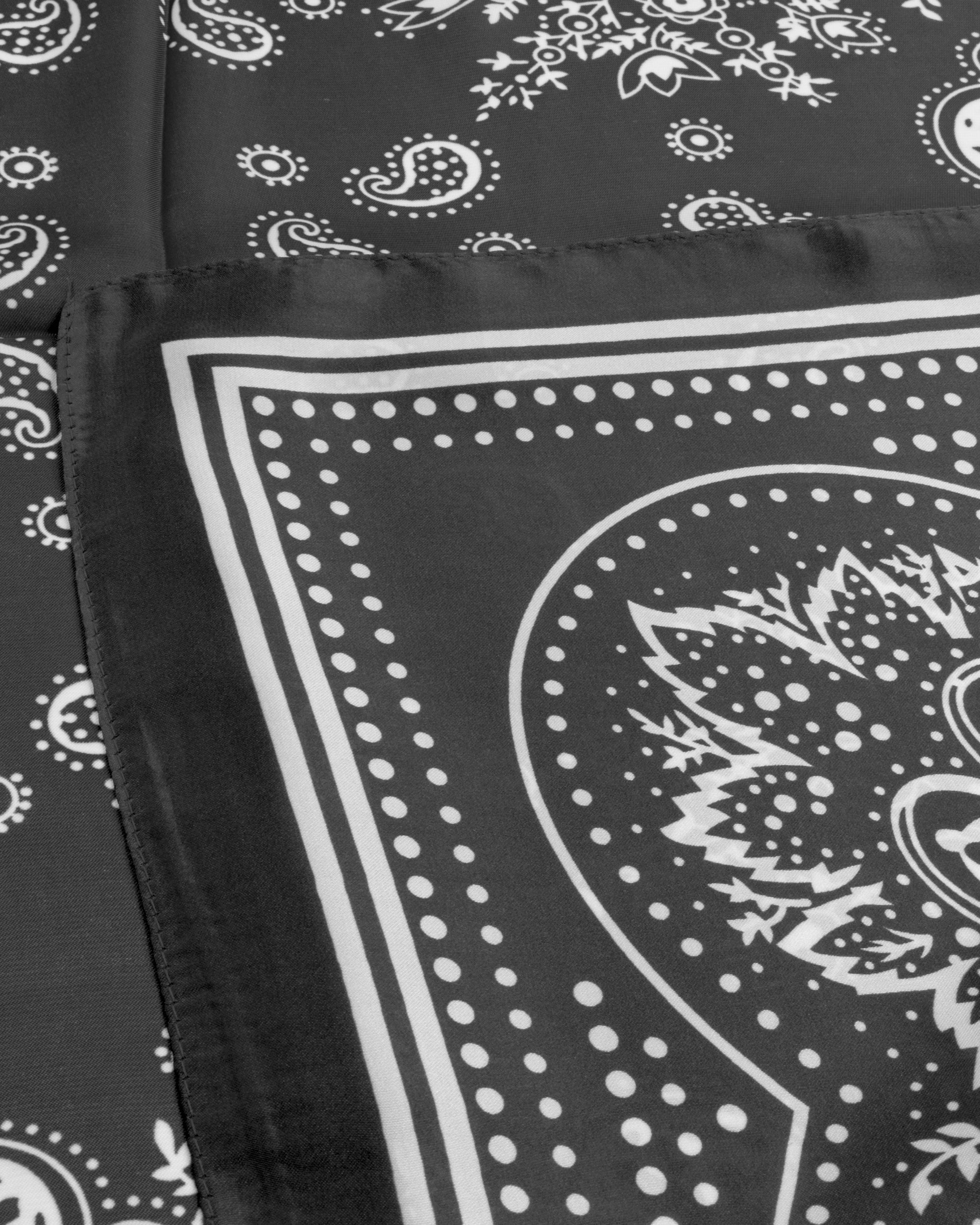Foulard uomo unisex bandana paisley medaglione simmetrico bordo satinato nero GIOSAL-FD1014A