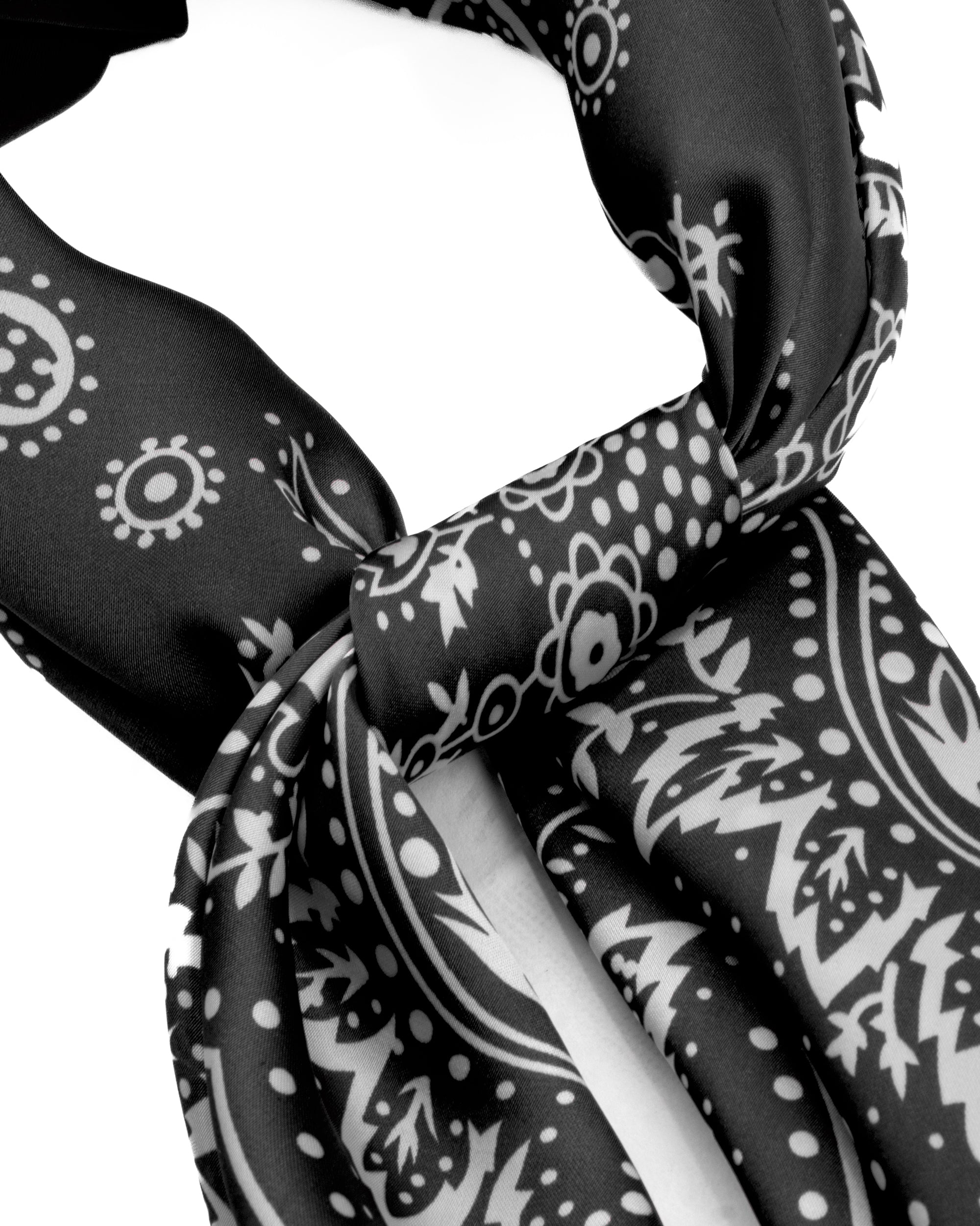 Foulard uomo unisex bandana paisley medaglione simmetrico bordo satinato nero GIOSAL-FD1014A
