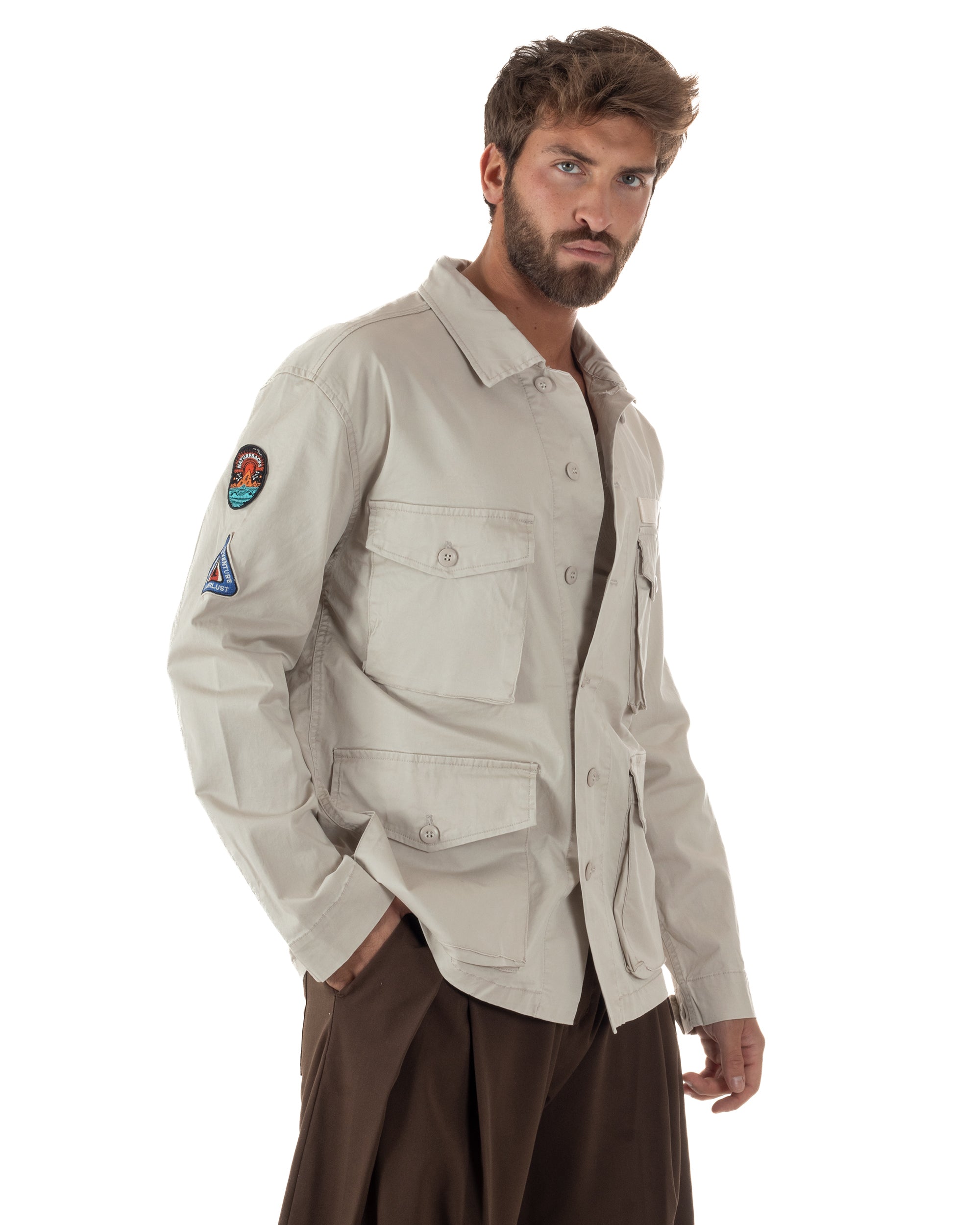 Vista laterale giacca uomo beige sahariana field jacket regular fit cotone