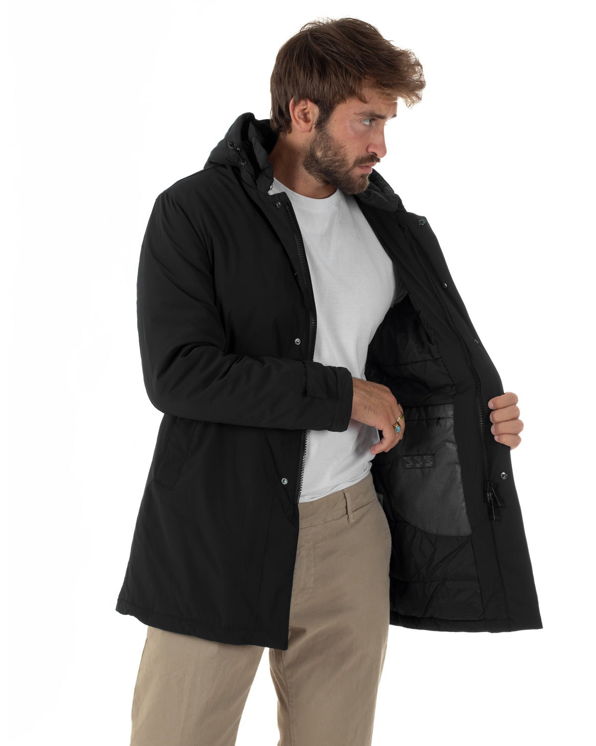 Giubbotto uomo tessuto tecnico imbottito con collo alto e cappuccio nero GIOSAL-G3428A