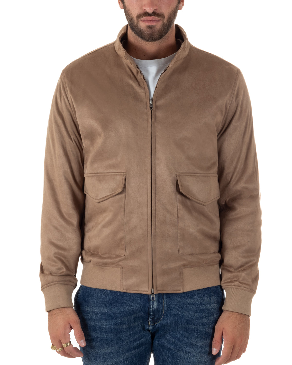 Dorso liscio del bomber GIOSAL effetto camoscio beige, con collo rialzato e fascia elasticizzata sul fondo.