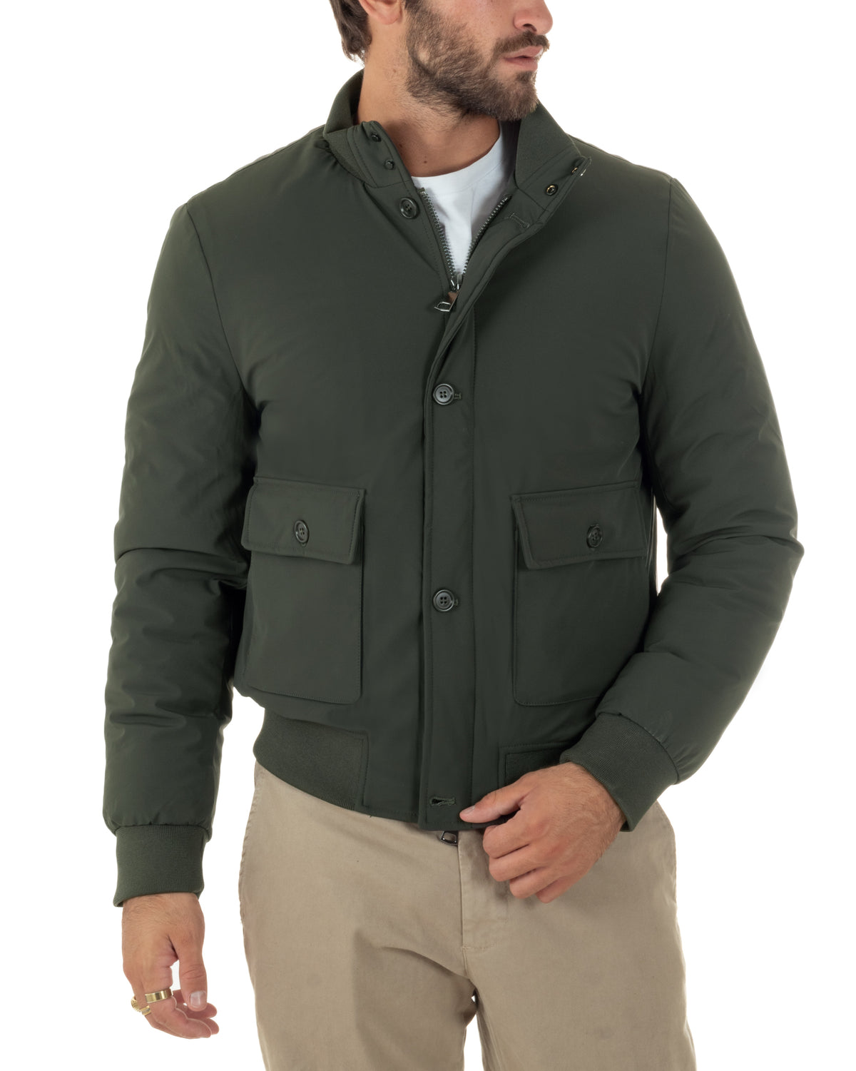 Bomber uomo verde GIOSAL in tessuto tecnico, con zip, bottoni e ampie tasche applicate con patta.