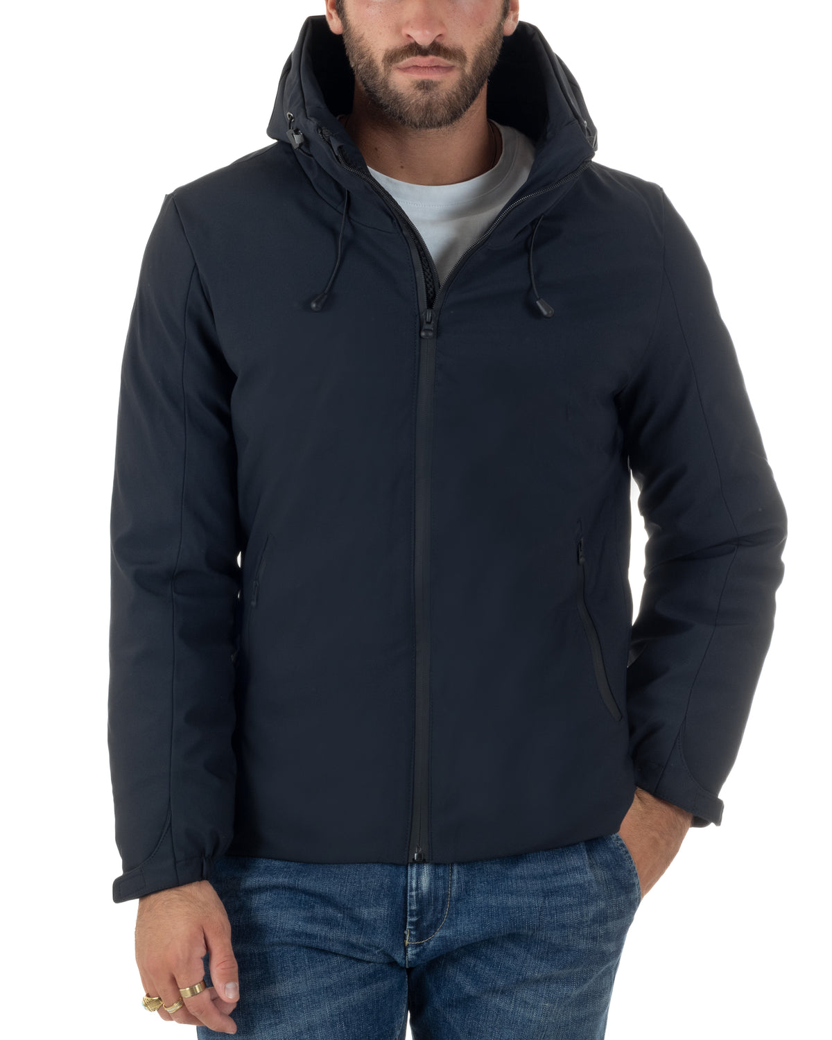 Giubbotto uomo blu GIOSAL in tessuto tecnico, con zip chiusa, cappuccio con coulisse e vestibilità regular.