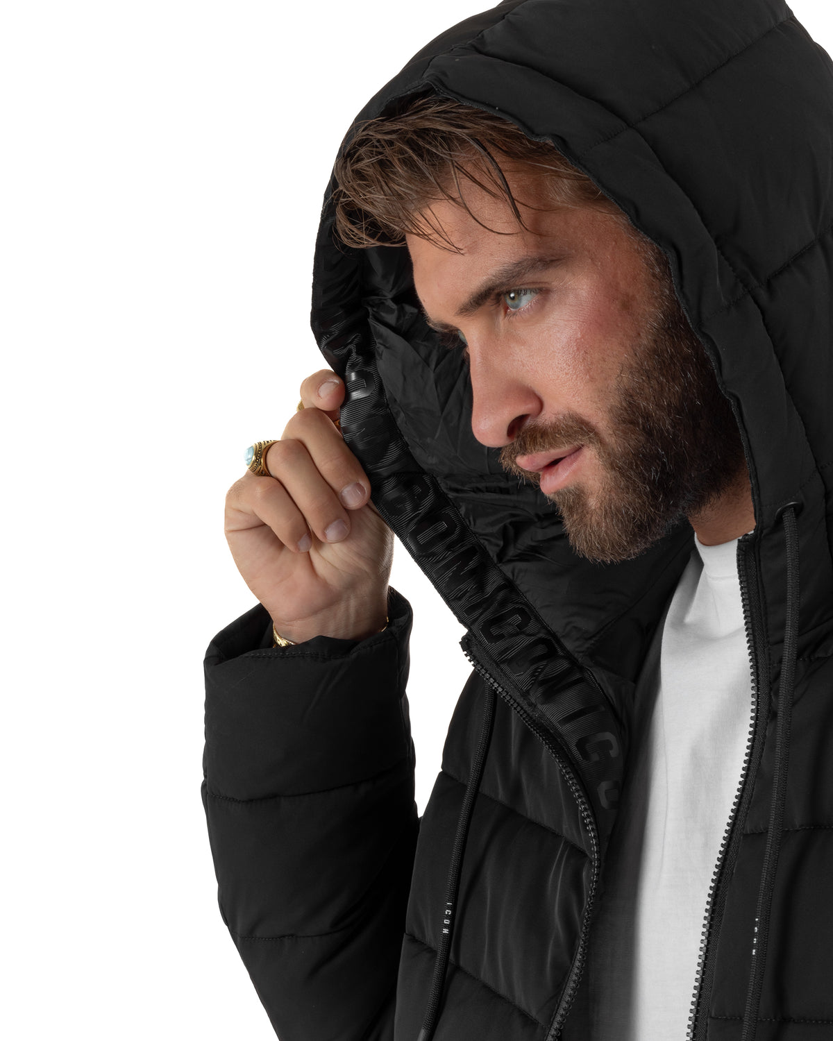 Giubbotto piumino uomo imbottito trapuntato zip con cappuccio e logo nero ICON IUJ019